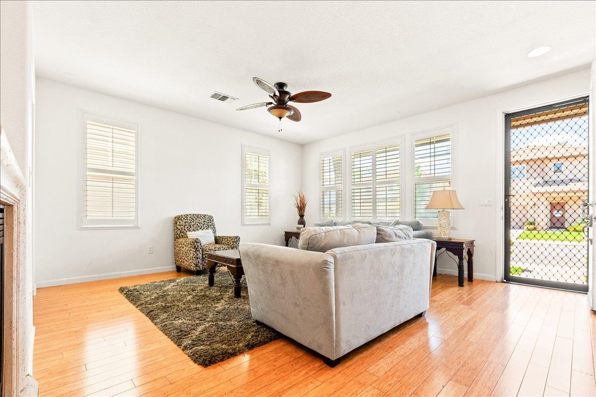 2820 Hawaiian Petrel Ave, Modesto, CA 95355