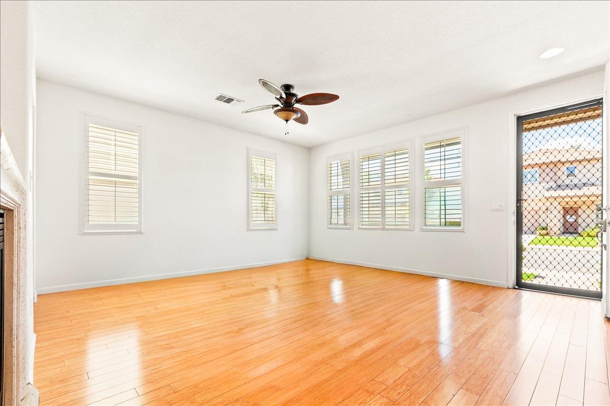 2820 Hawaiian Petrel Ave, Modesto, CA 95355