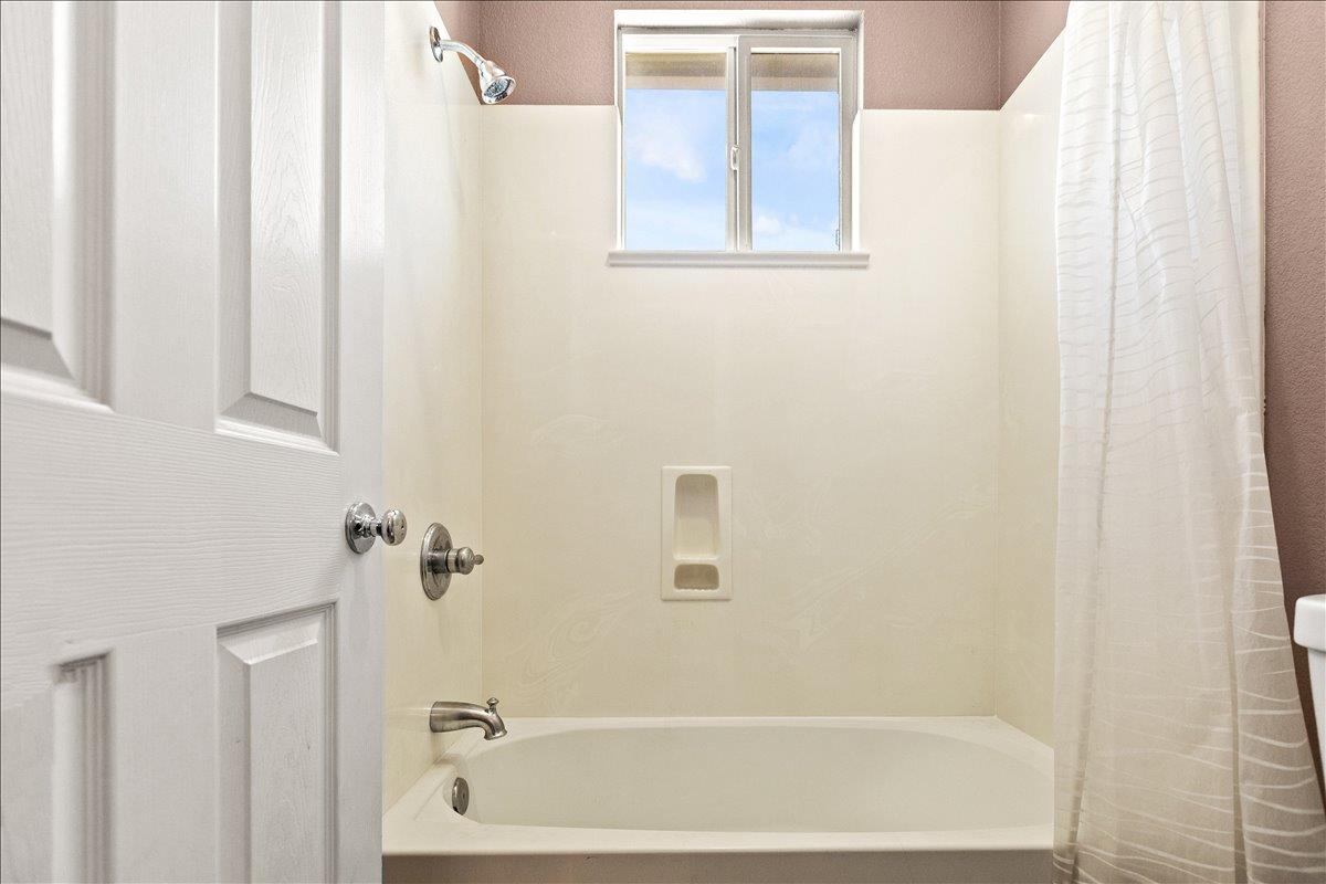 2820 Hawaiian Petrel Ave, Modesto, CA 95355