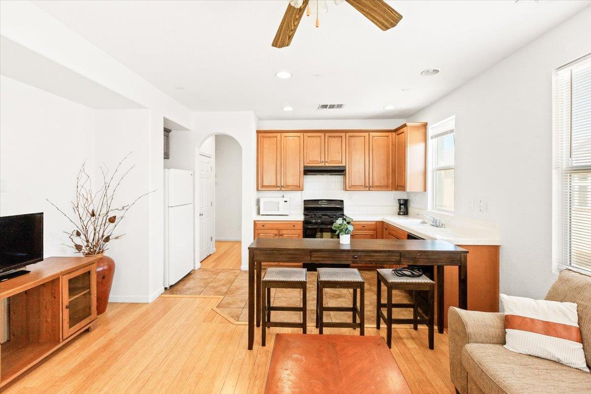 2820 Hawaiian Petrel Ave, Modesto, CA 95355