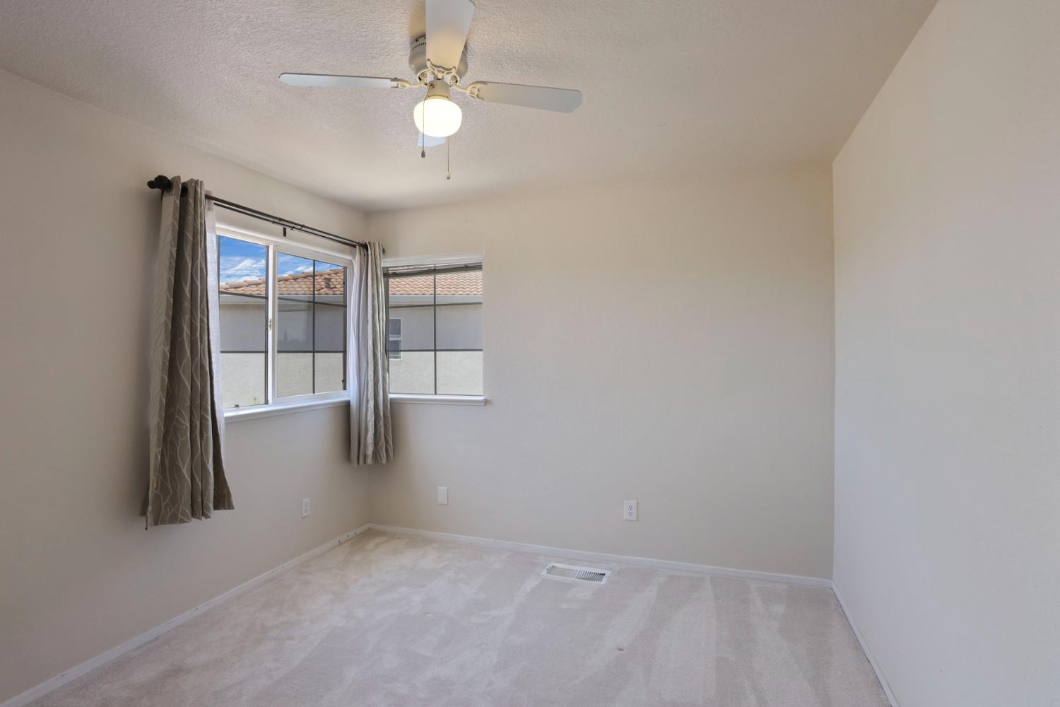 308 Ashford Ave, Manteca, CA 95337