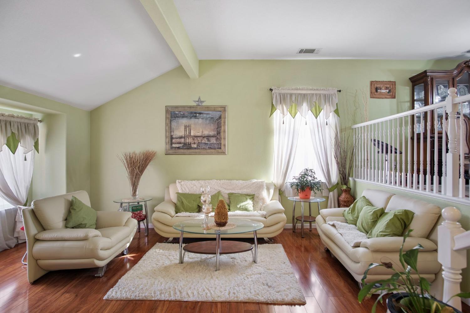 1568 Via Del Pettoruto, Gustine, CA 95322