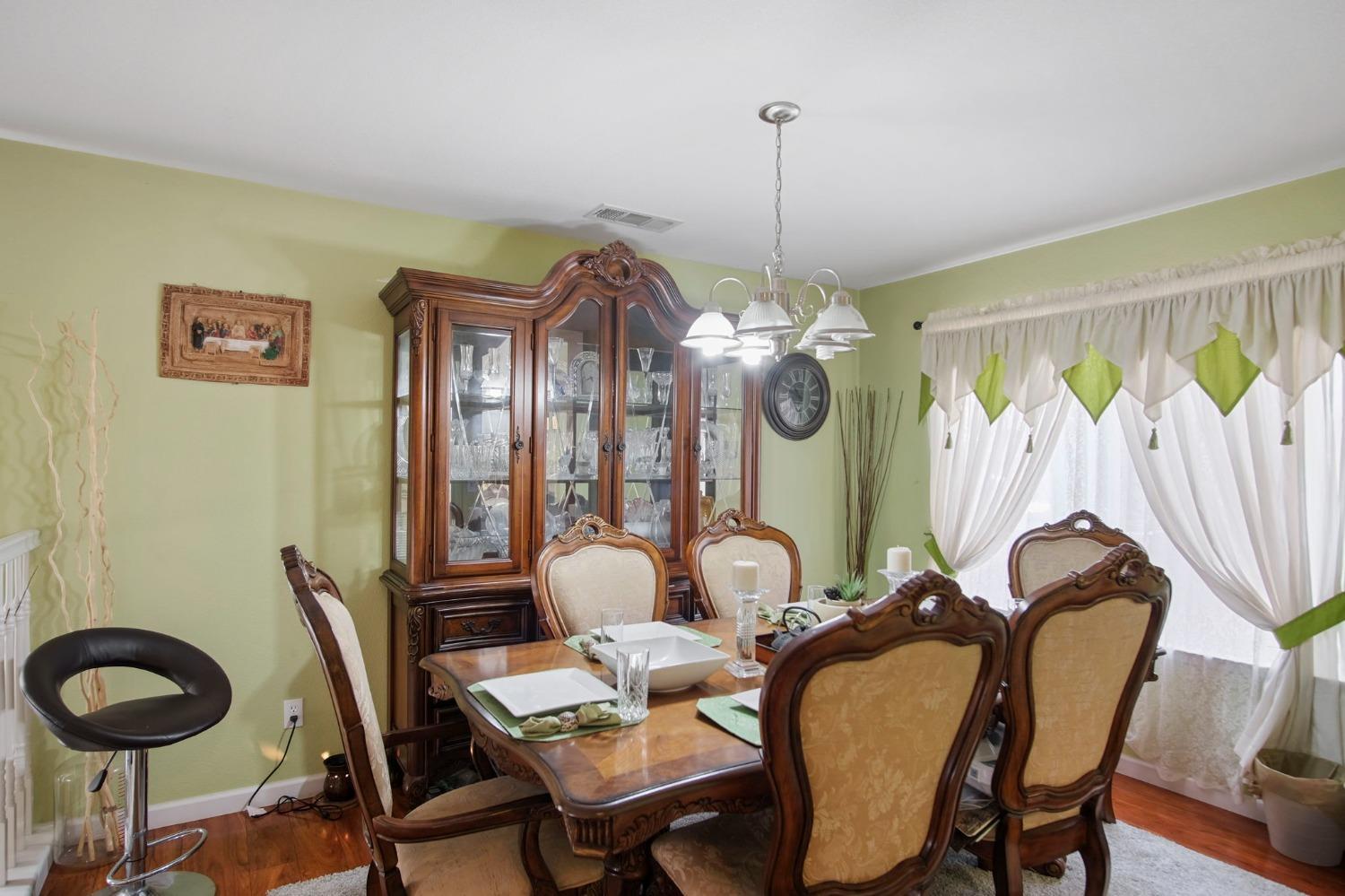 1568 Via Del Pettoruto, Gustine, CA 95322