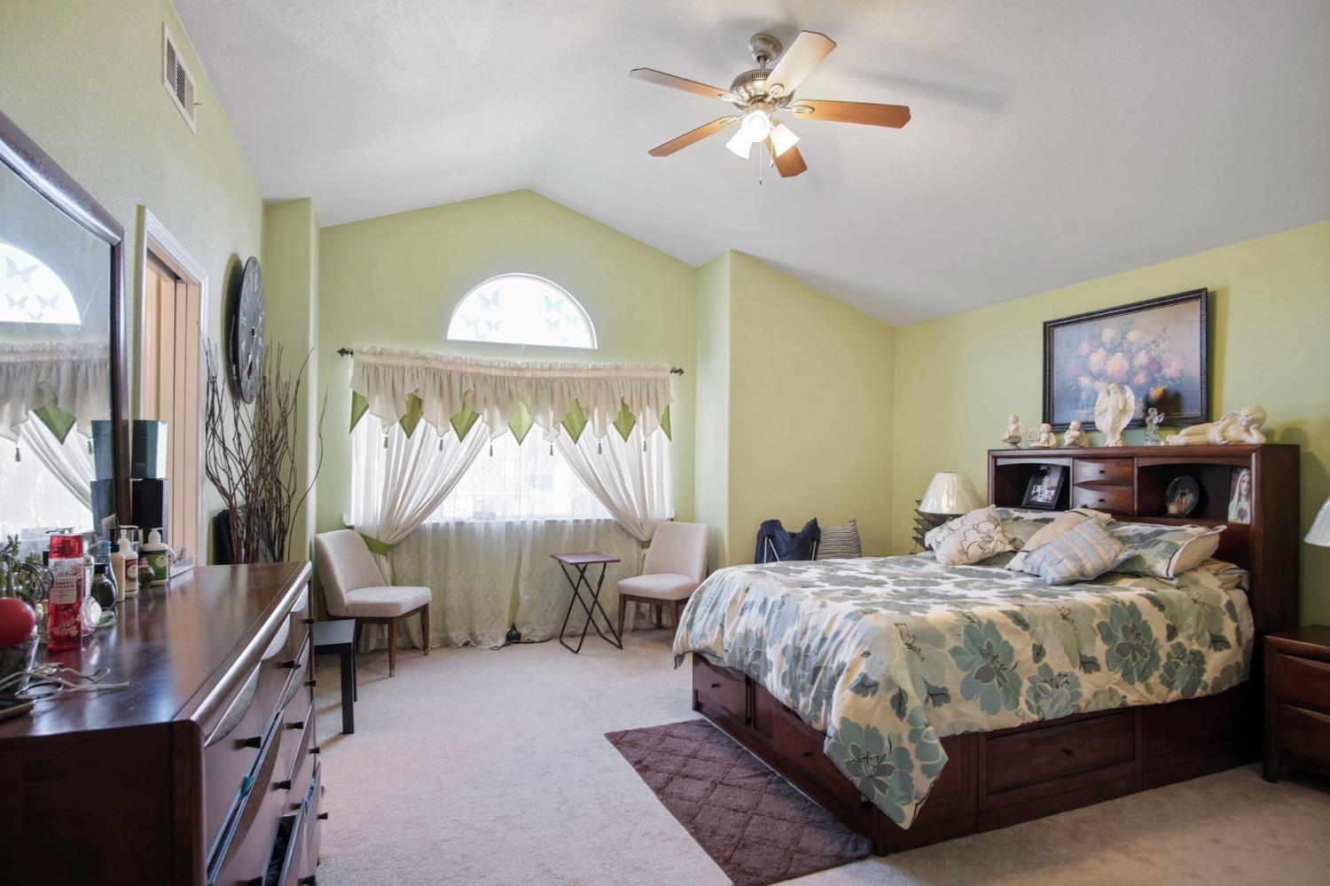 1568 Via Del Pettoruto, Gustine, CA 95322