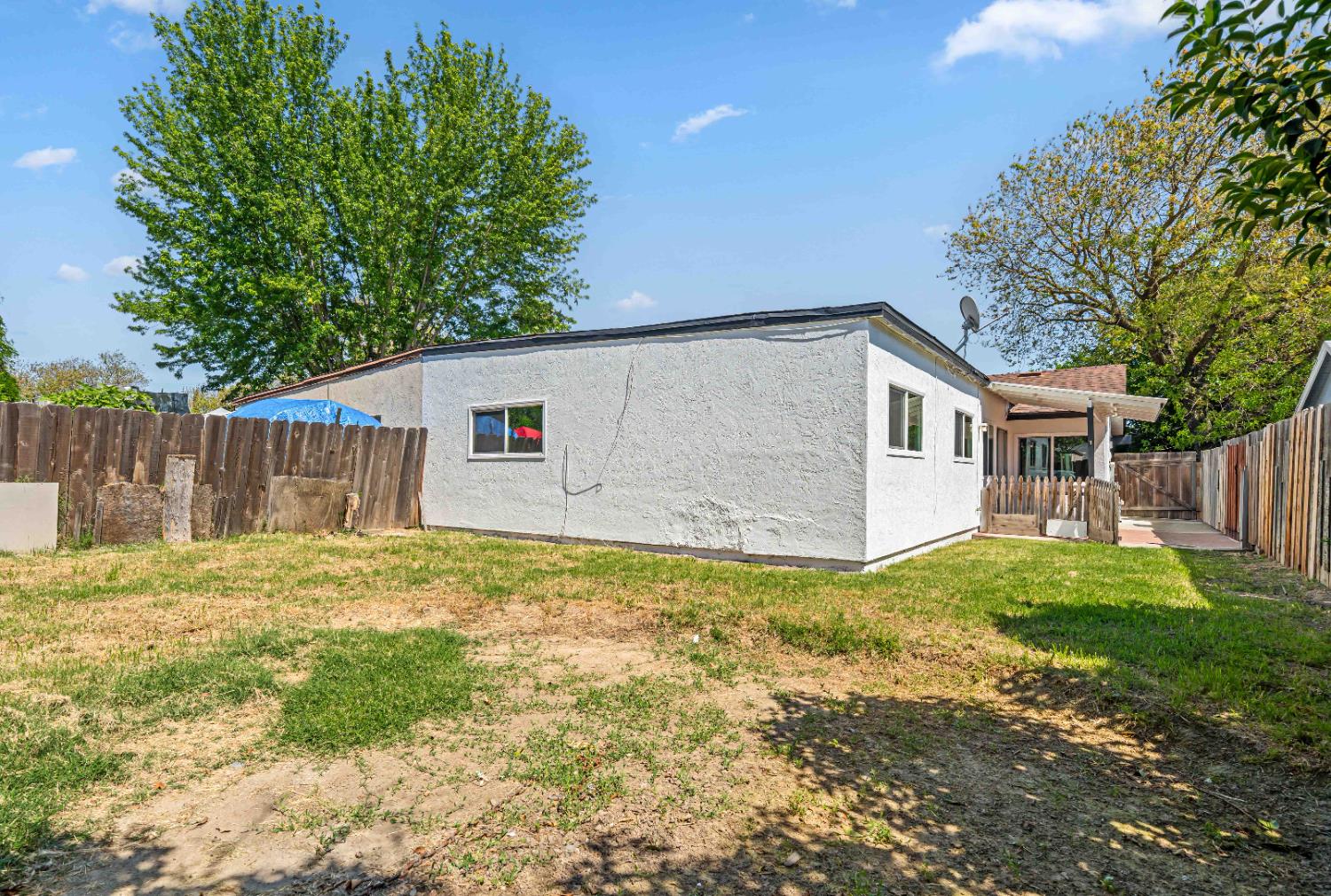 209 Carmillita Way, Modesto, CA 95354