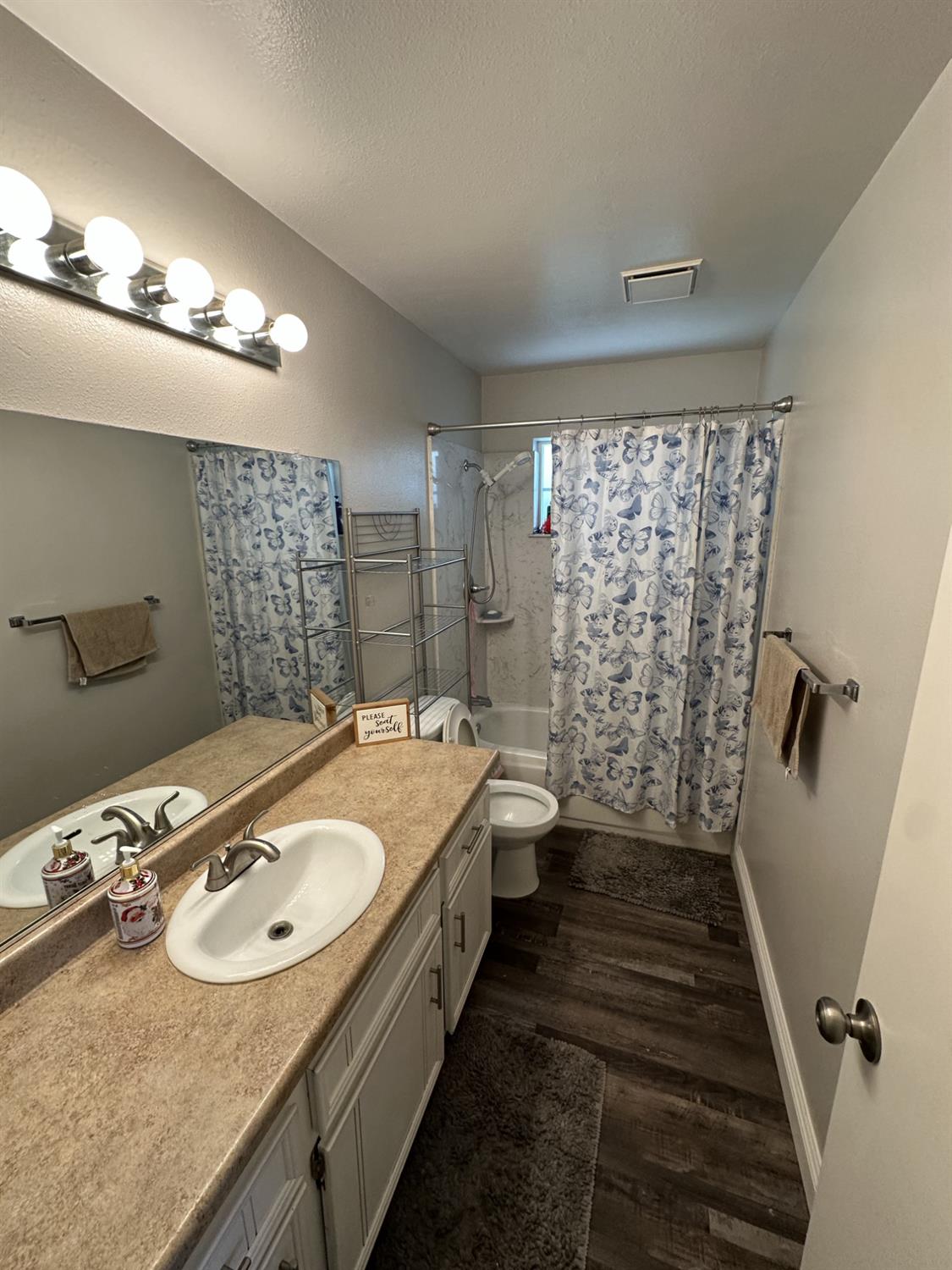 2160 Georgia Way, Turlock, CA 95382