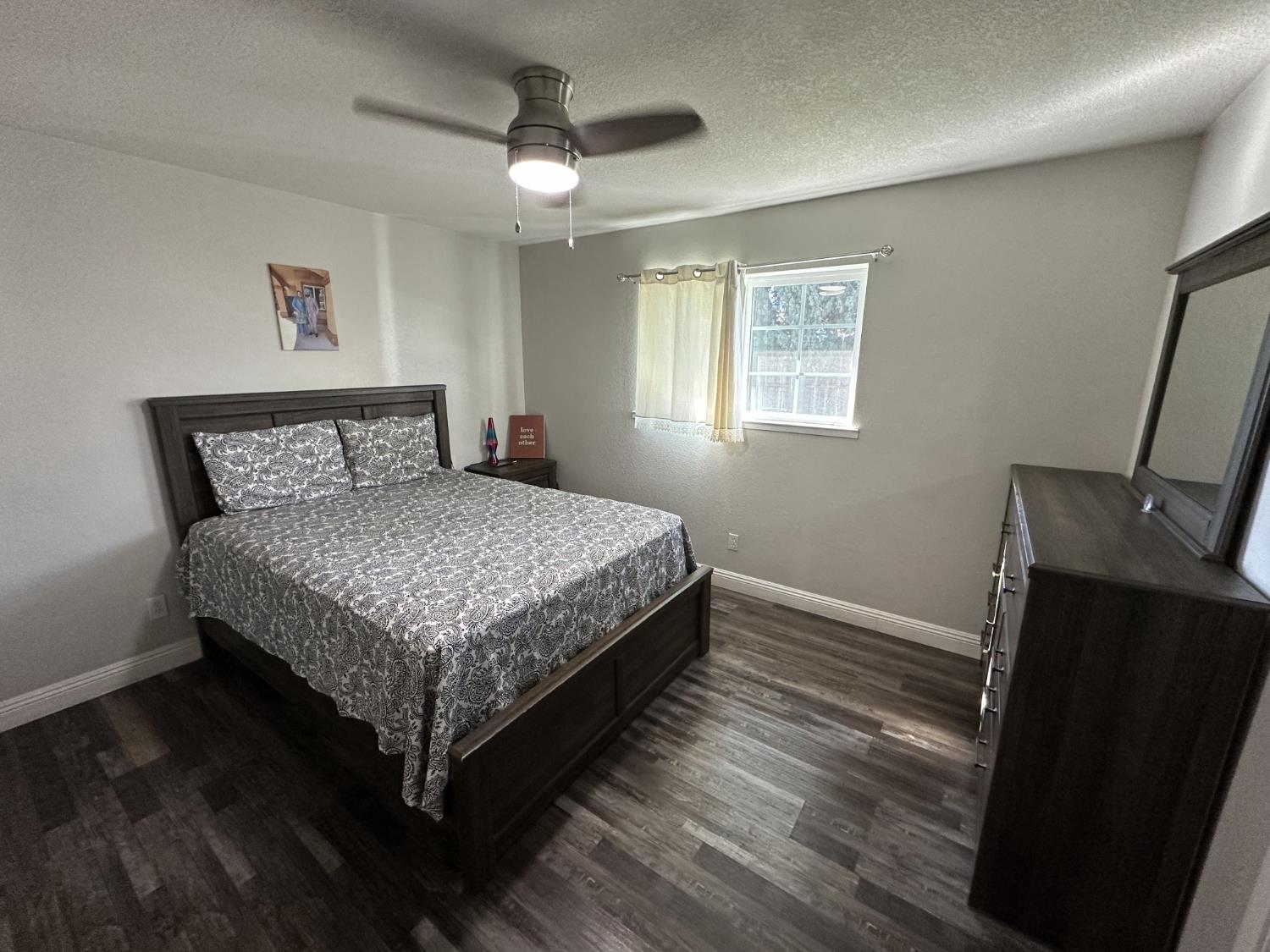 2160 Georgia Way, Turlock, CA 95382