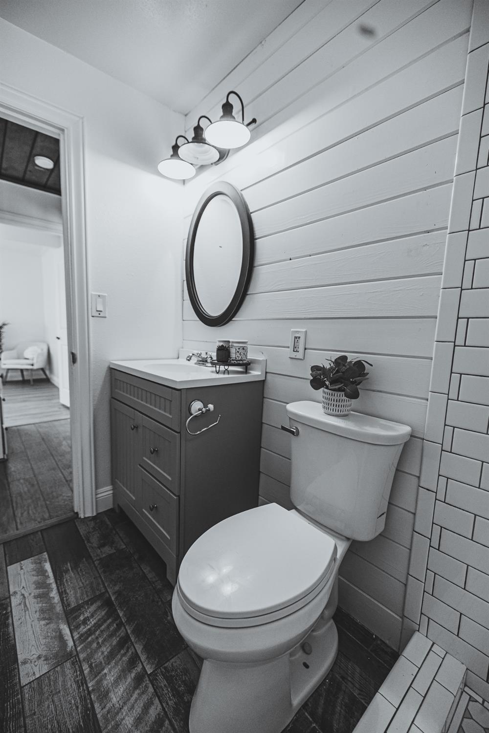 1417 Giahos Ave, Modesto, CA 95358