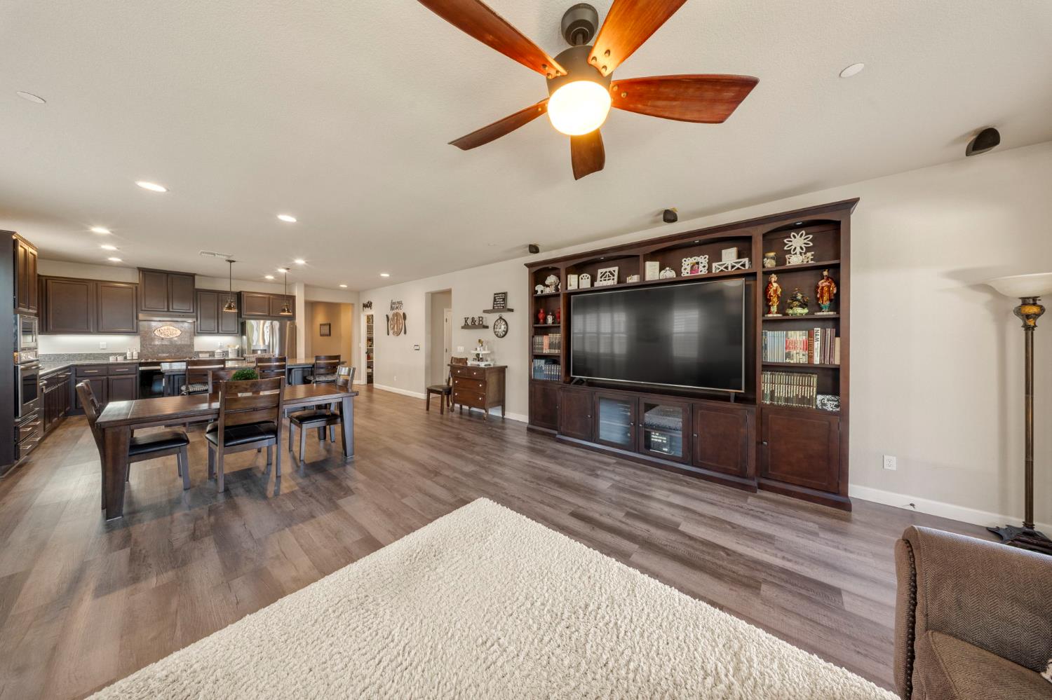 4727 Sophia Ct, Keyes, CA 95328