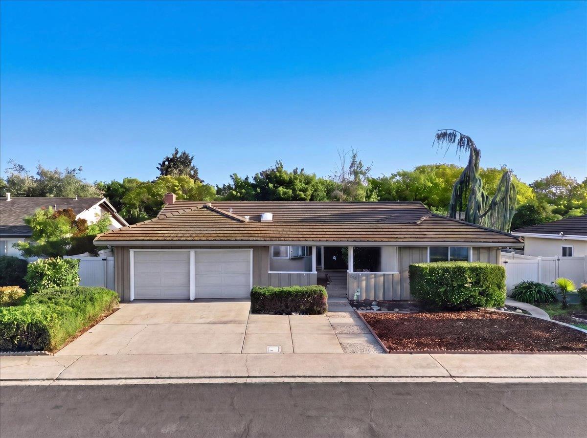 1820 Rockford Ave, Modesto, CA 95355