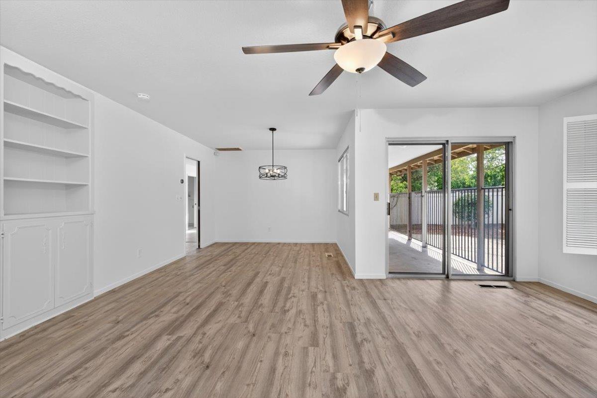 1820 Rockford Ave, Modesto, CA 95355