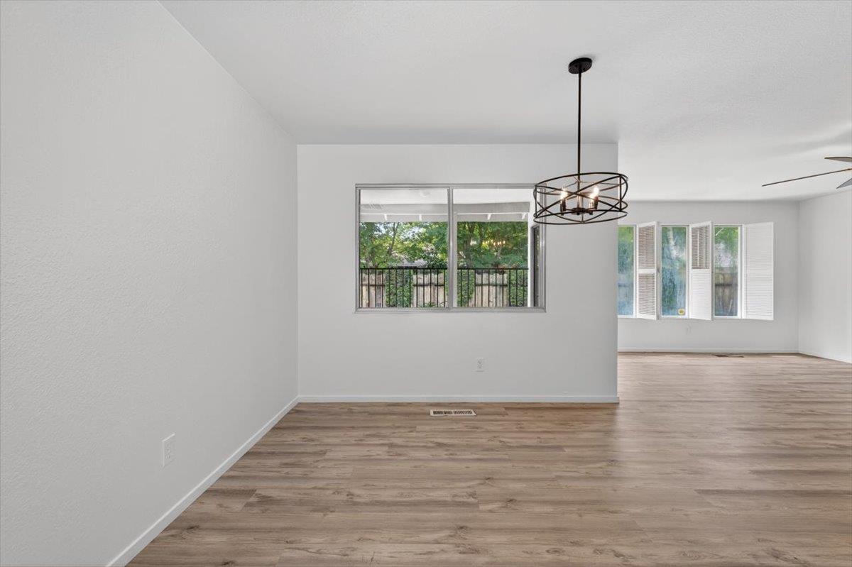 1820 Rockford Ave, Modesto, CA 95355