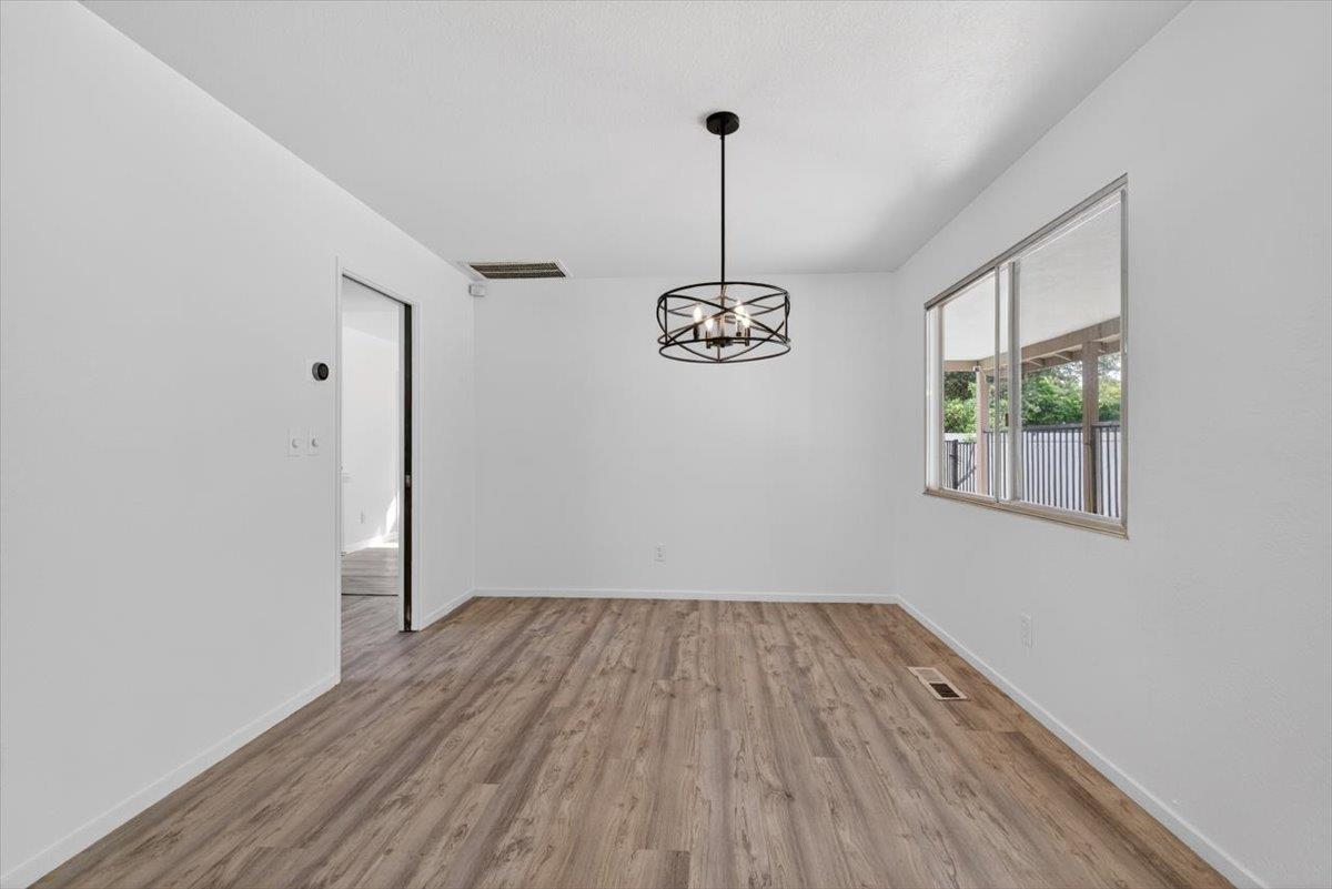 1820 Rockford Ave, Modesto, CA 95355