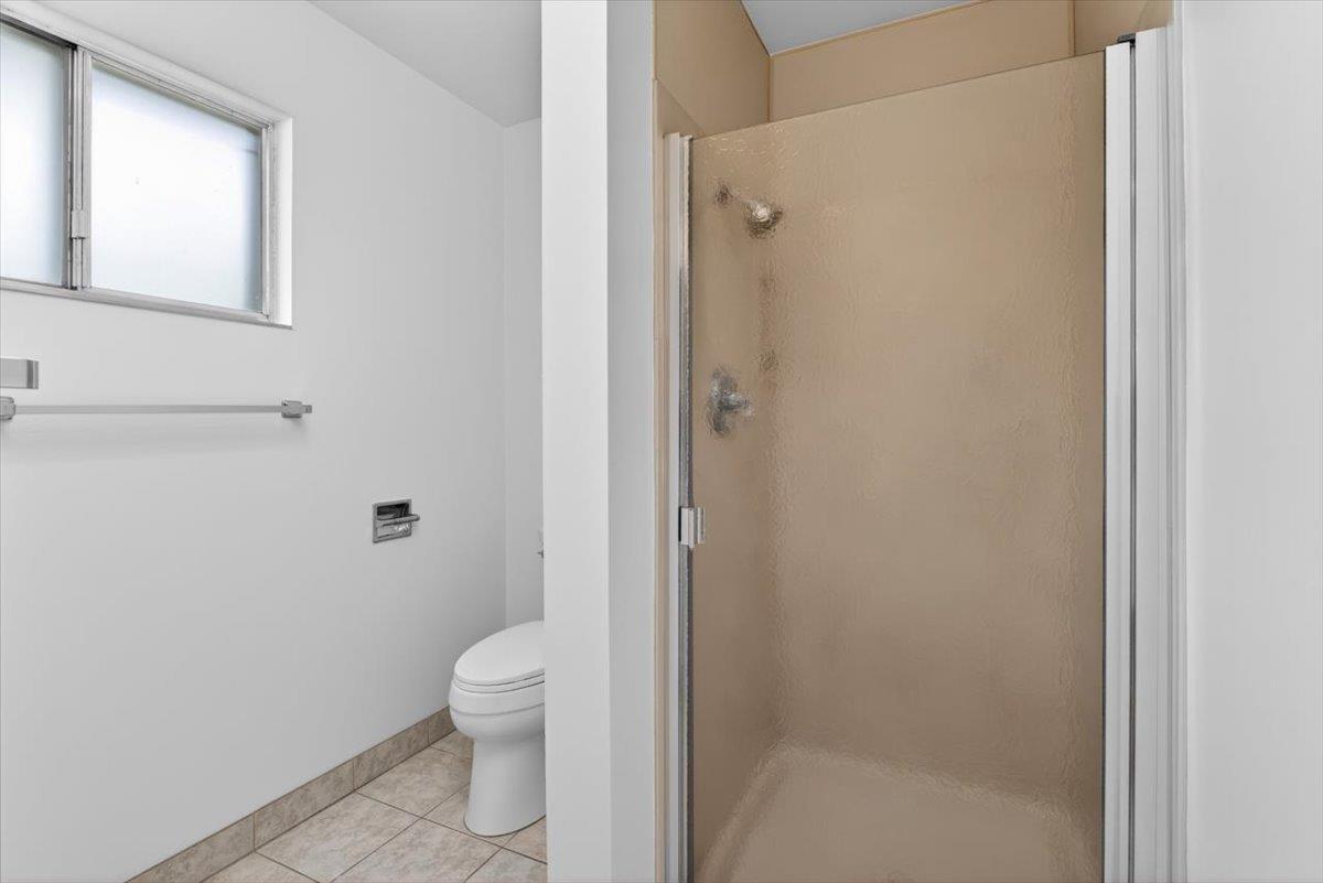 1820 Rockford Ave, Modesto, CA 95355