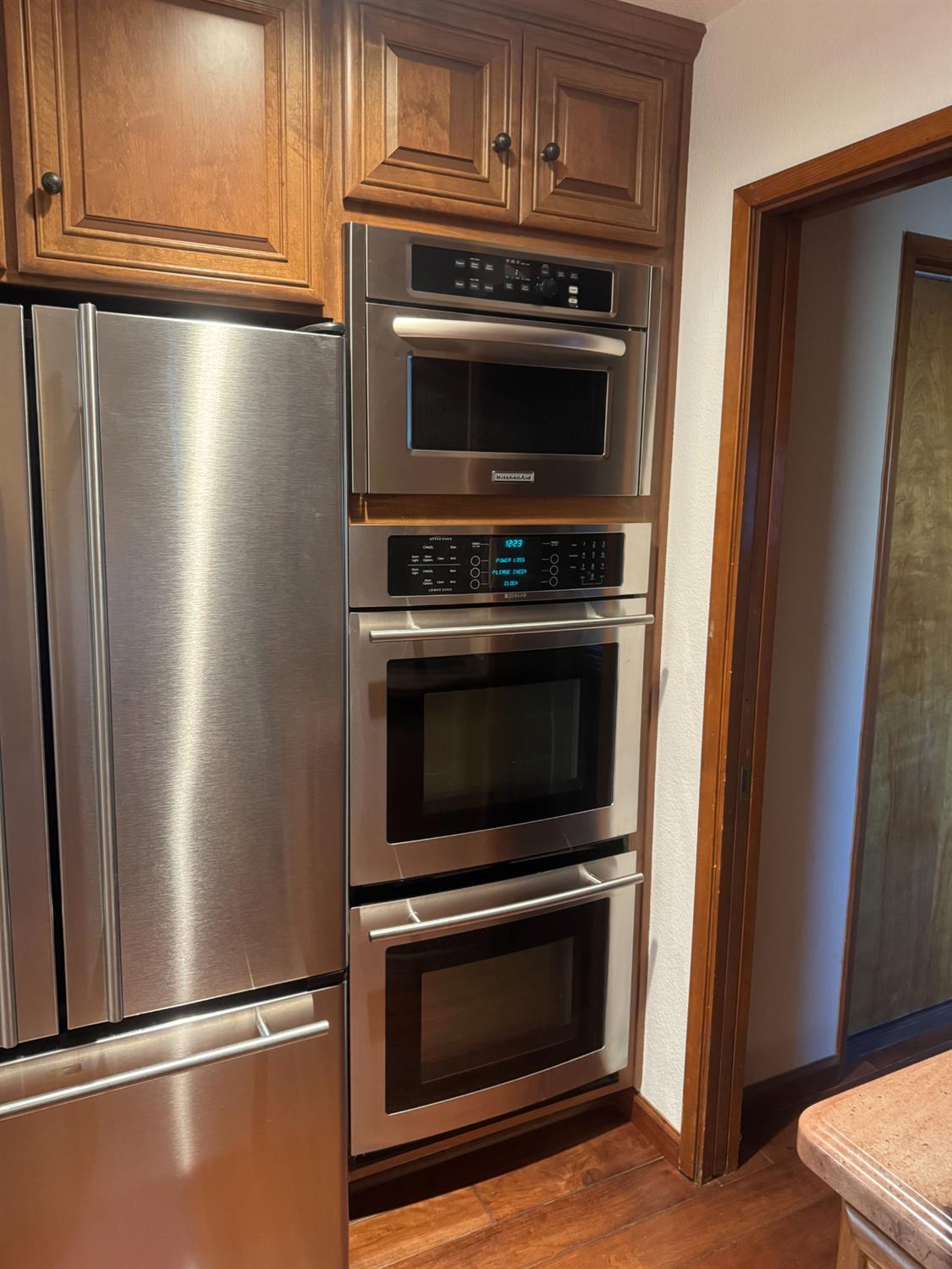 1205 Camden Pl, Manteca, CA 95336