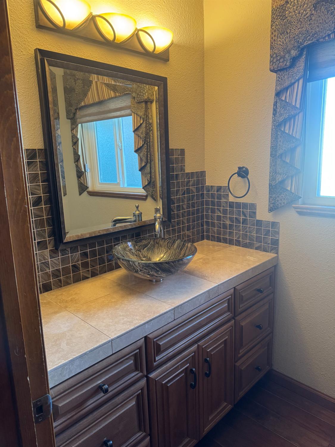 1205 Camden Pl, Manteca, CA 95336