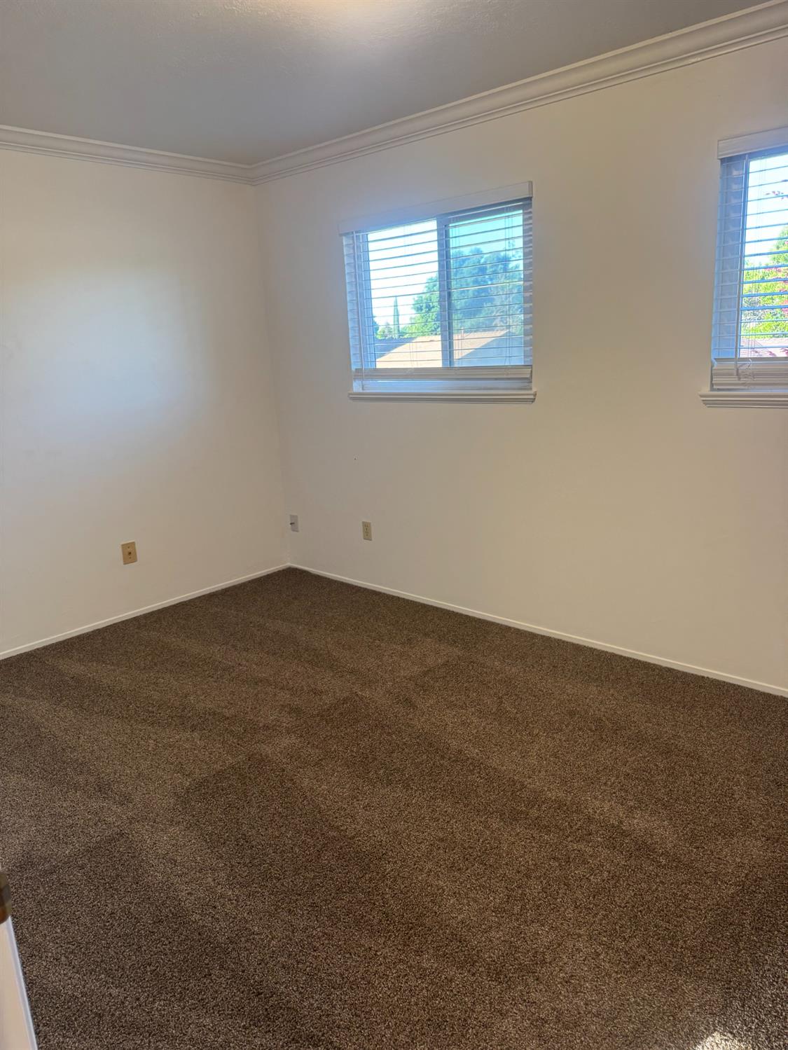 1205 Camden Pl, Manteca, CA 95336