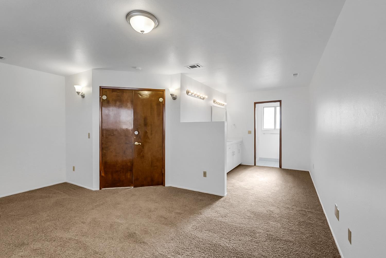 1205 Camden Pl, Manteca, CA 95336