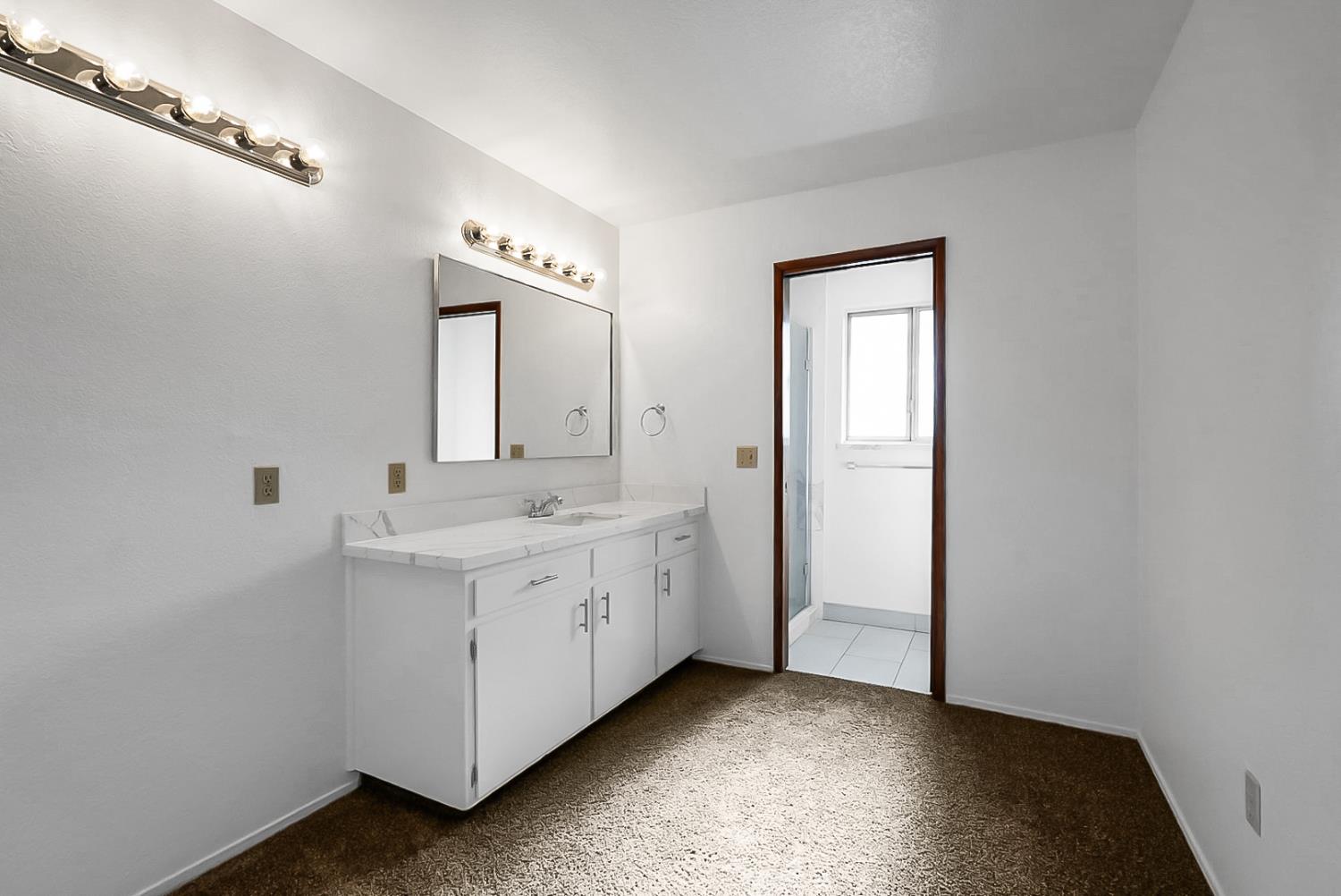 1205 Camden Pl, Manteca, CA 95336