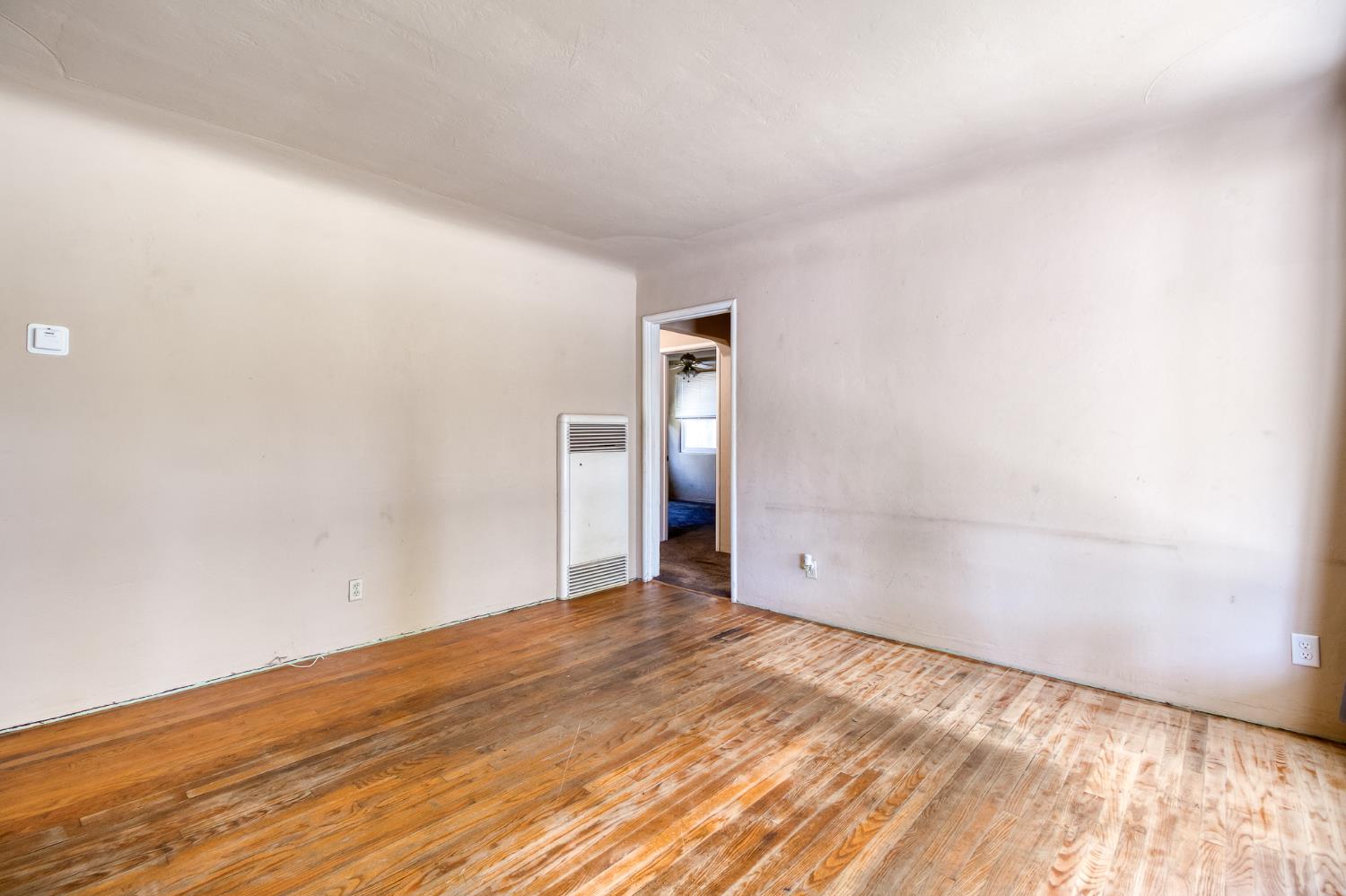 1241 Marilyn St, Modesto, CA 95350