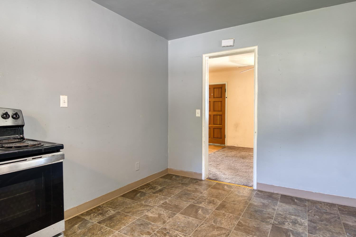 1241 Marilyn St, Modesto, CA 95350