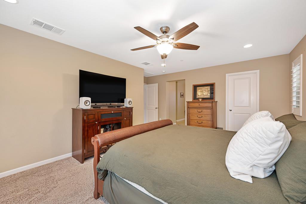 2213 Campolina Way, Oakdale, CA 95361