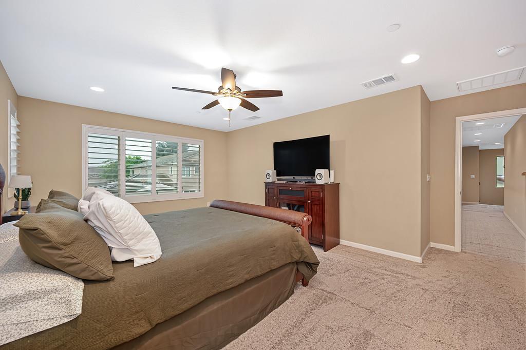 2213 Campolina Way, Oakdale, CA 95361