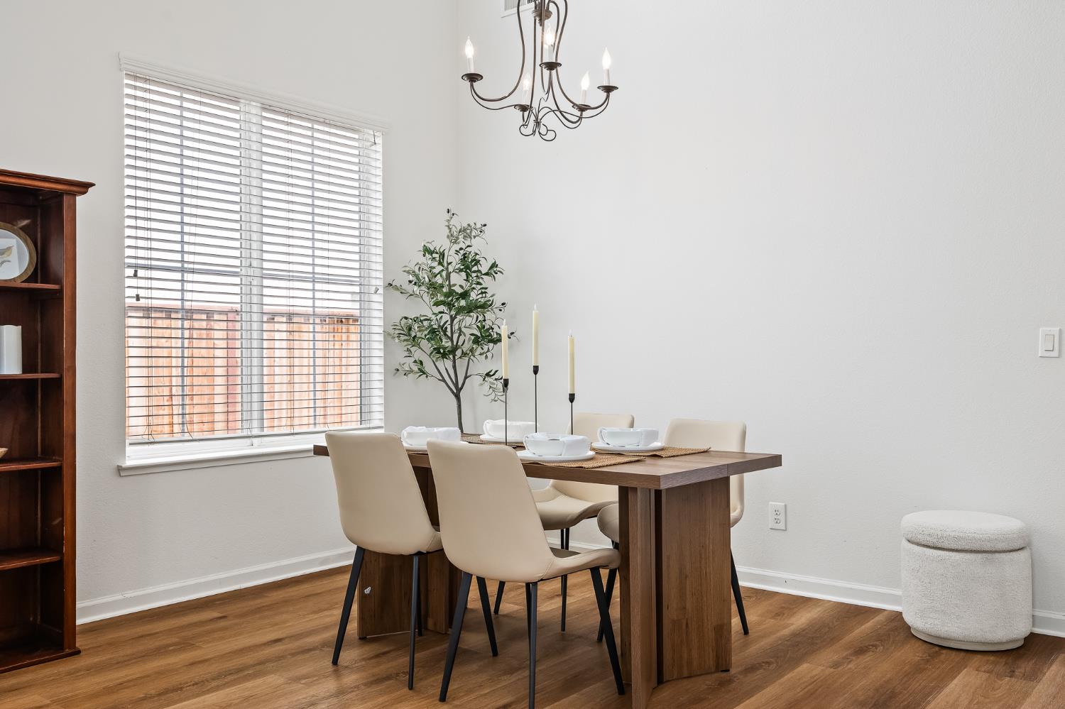 1804 Rancho Encantado Ct, Modesto, CA 95358