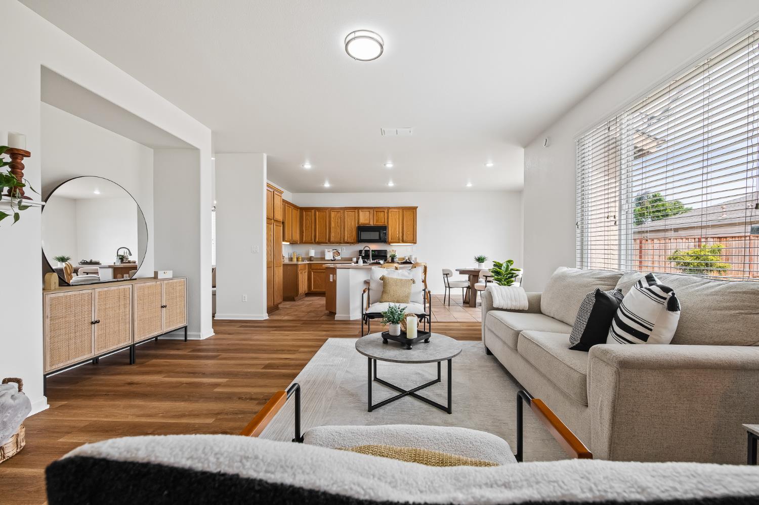 1804 Rancho Encantado Ct, Modesto, CA 95358