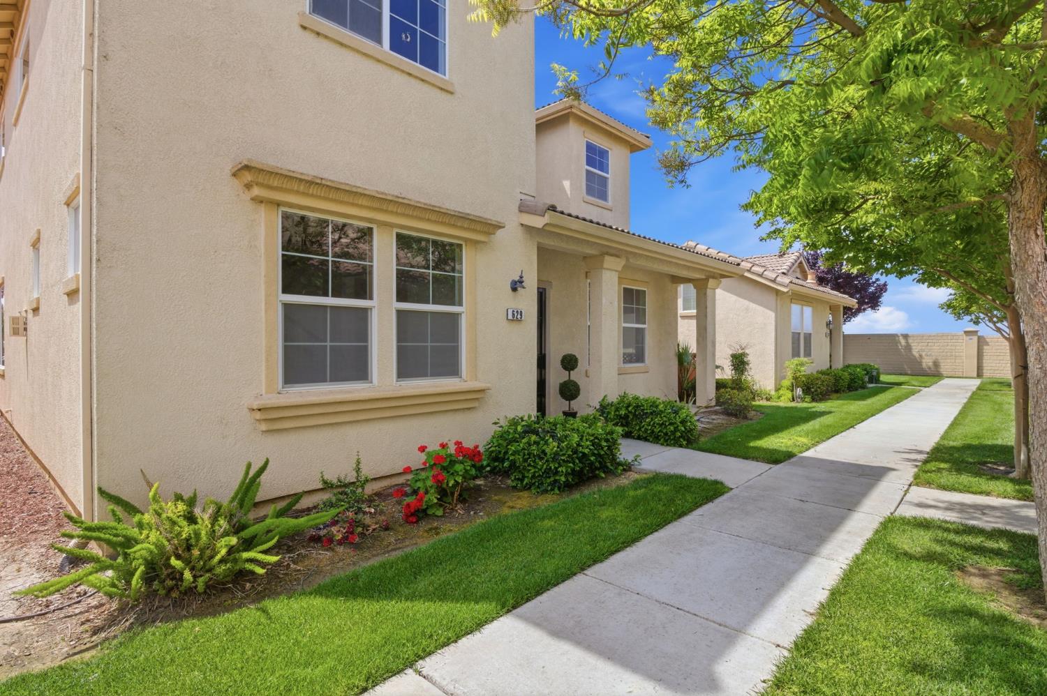 629 Betten St, Los Banos, CA 93635