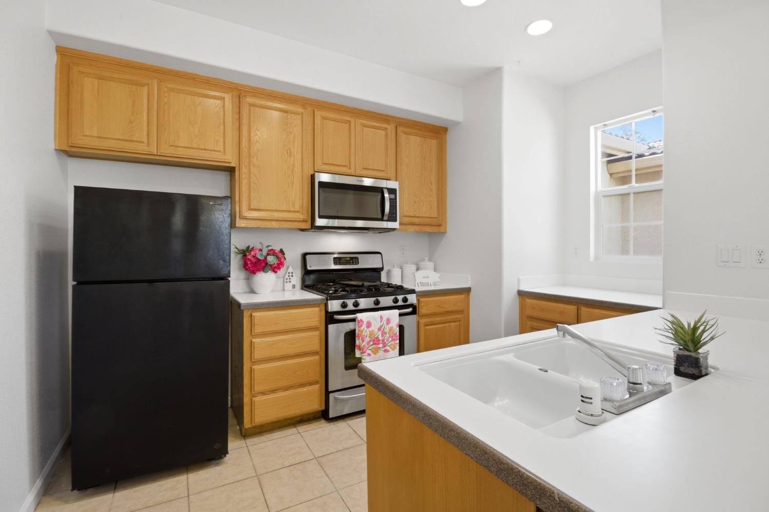 629 Betten St, Los Banos, CA 93635