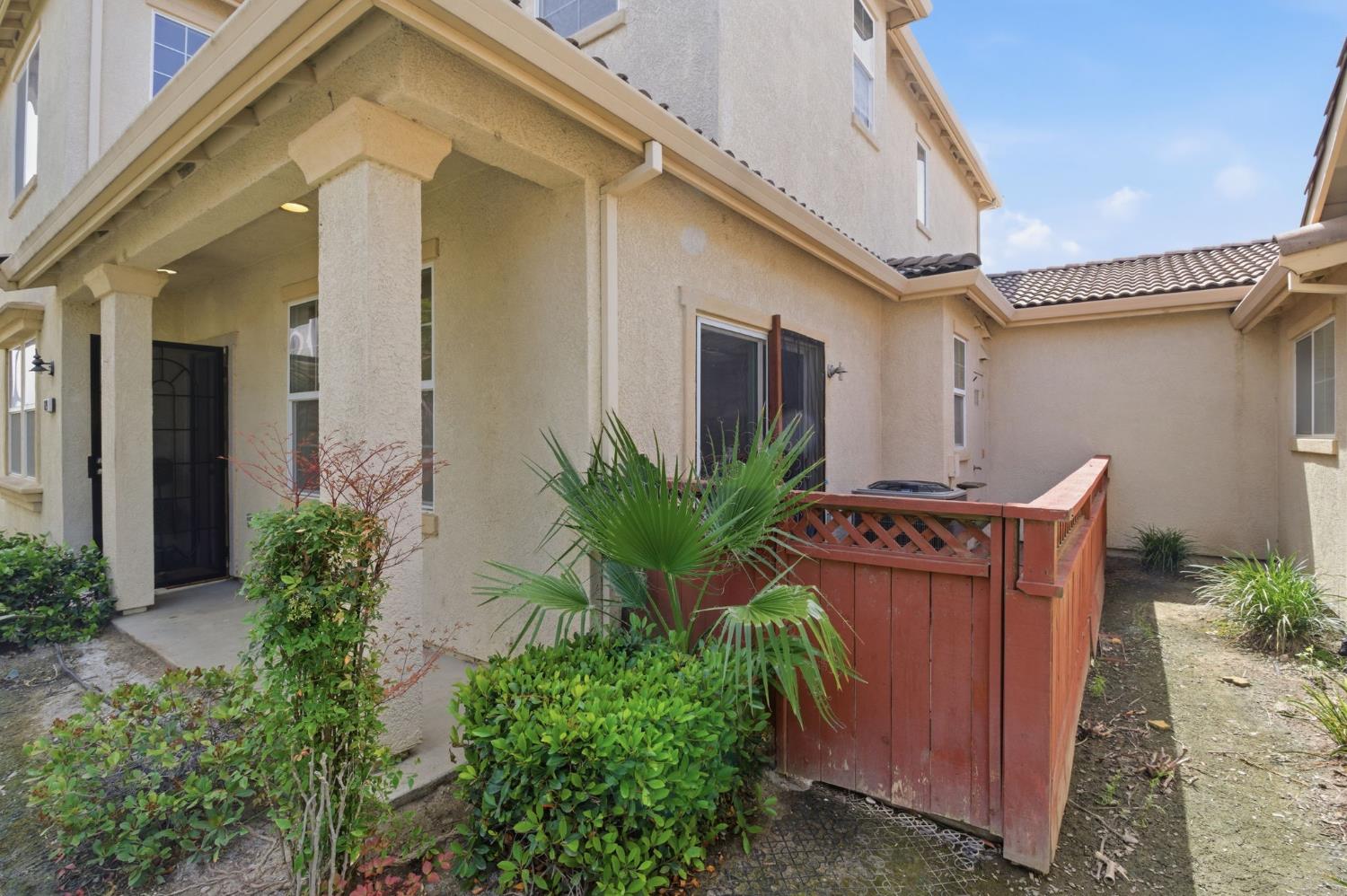 629 Betten St, Los Banos, CA 93635