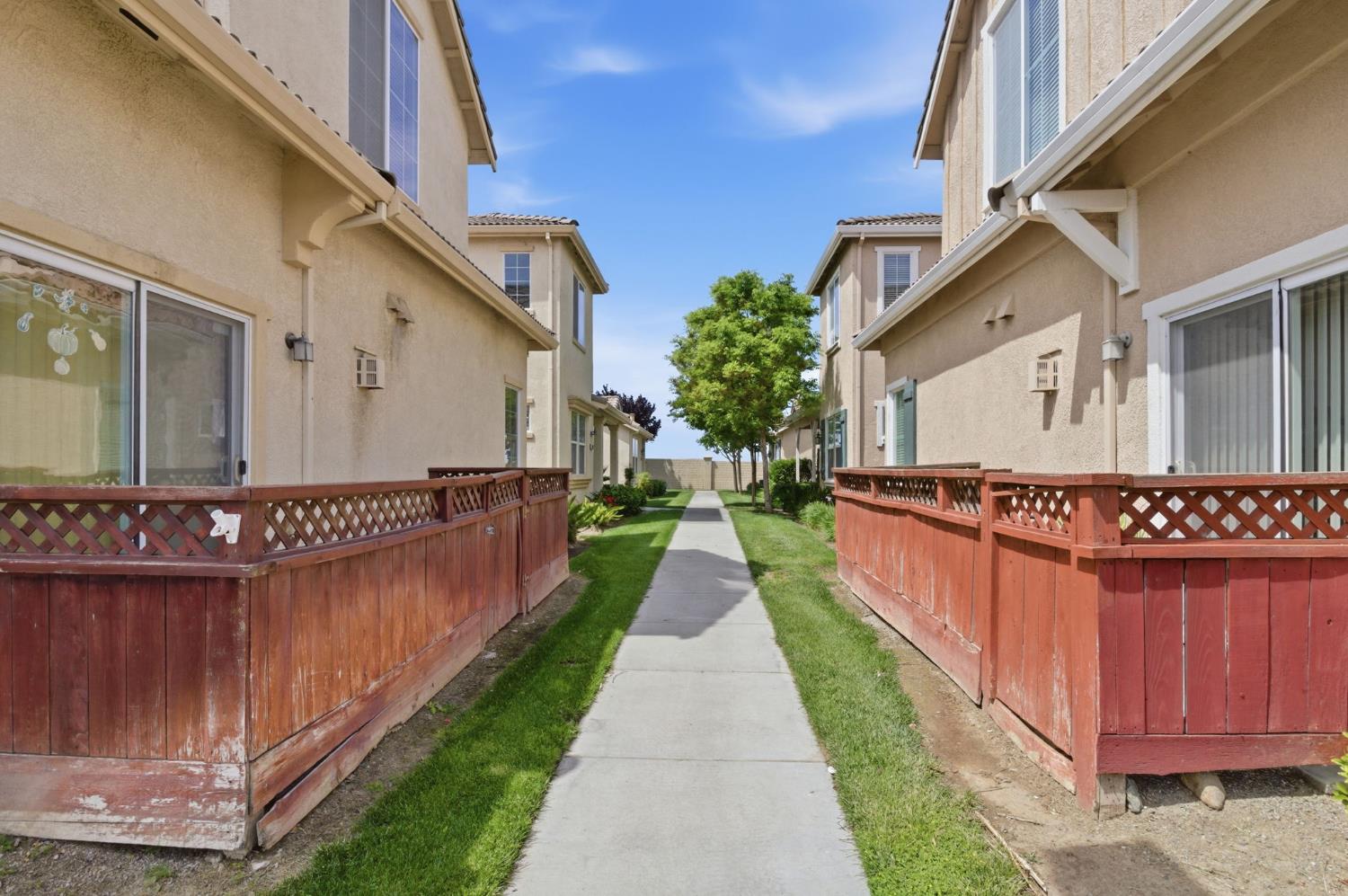 629 Betten St, Los Banos, CA 93635