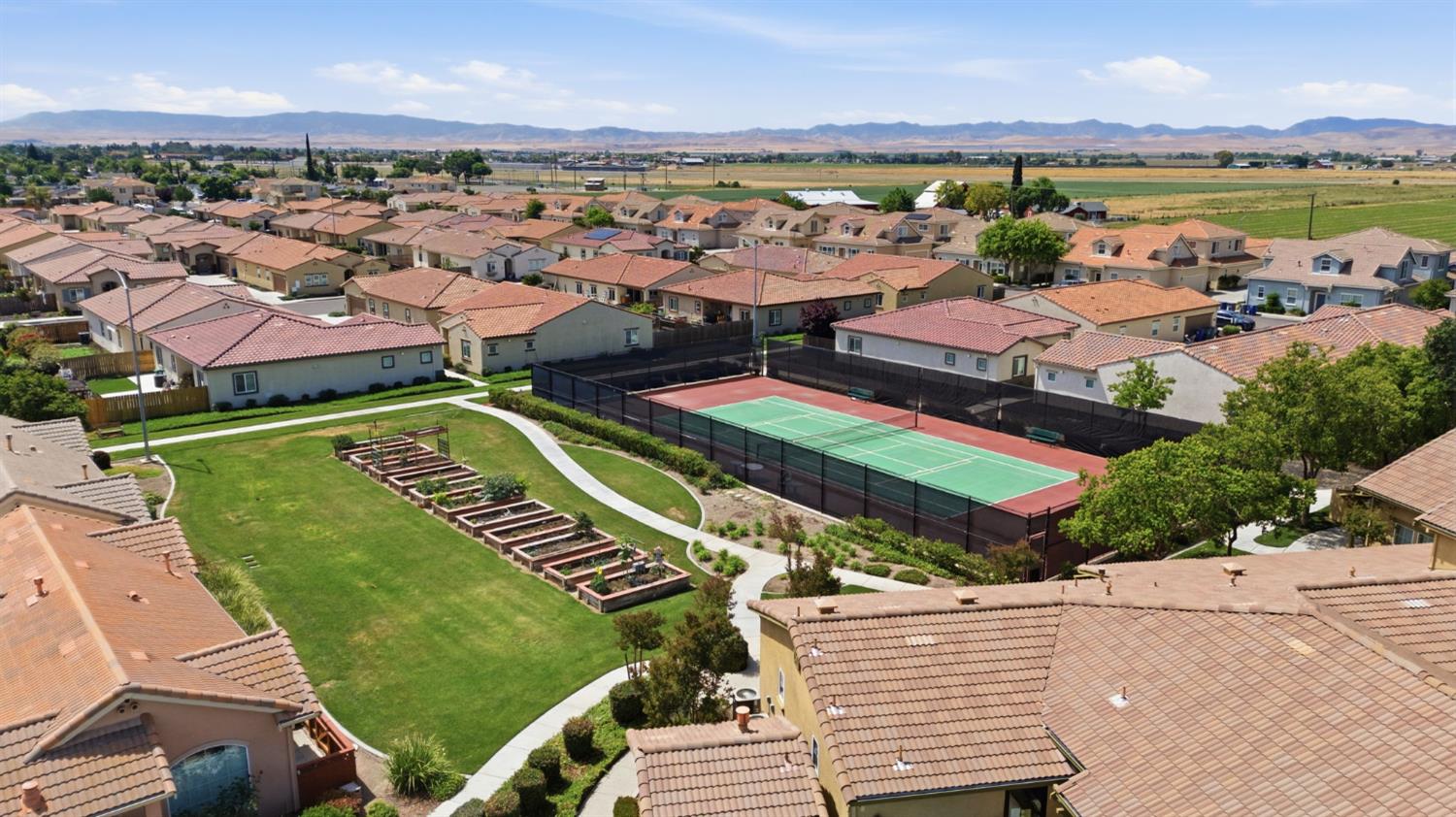 629 Betten St, Los Banos, CA 93635