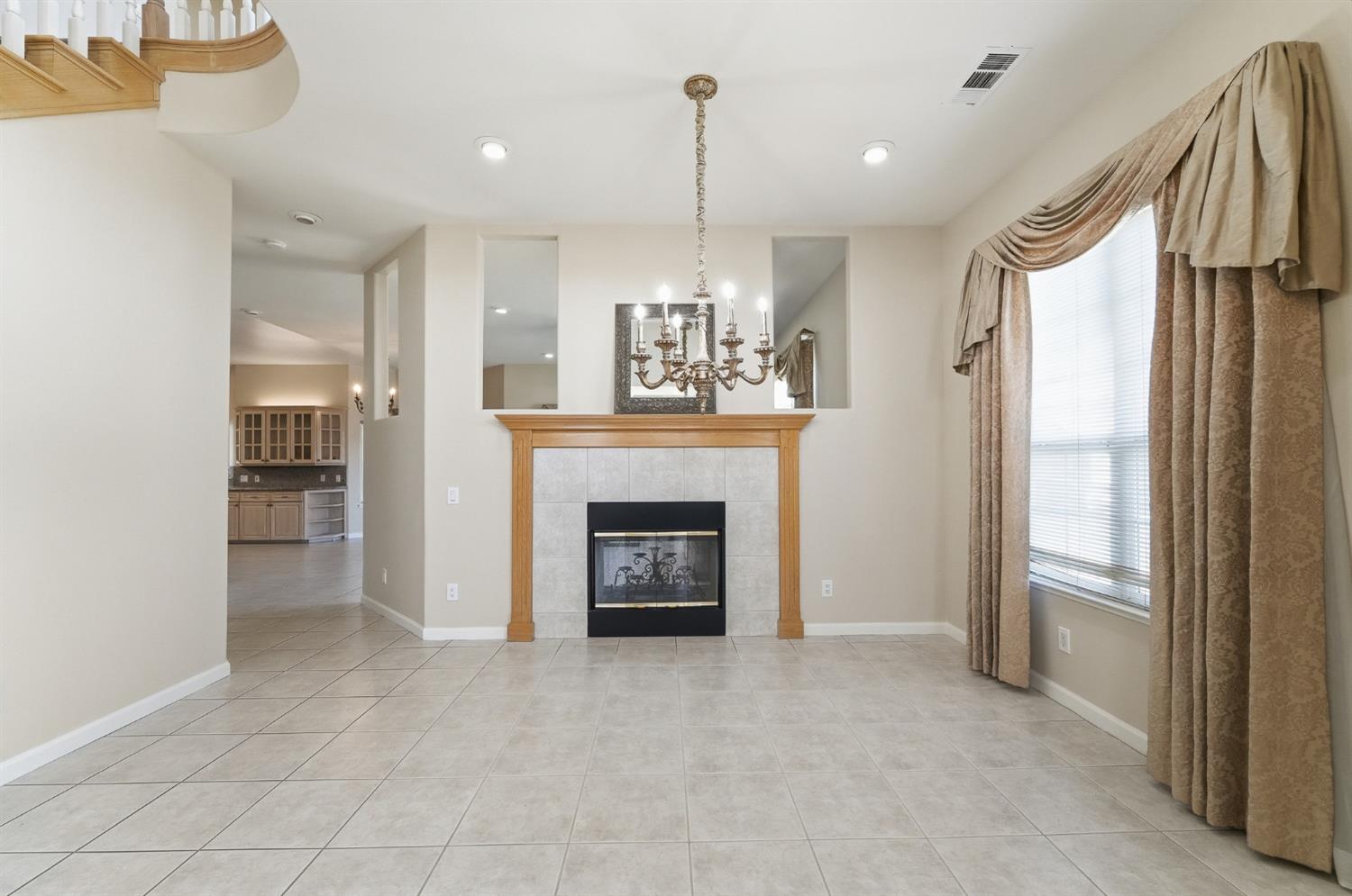 2273 McCaffery Ln, Riverbank, CA 95367