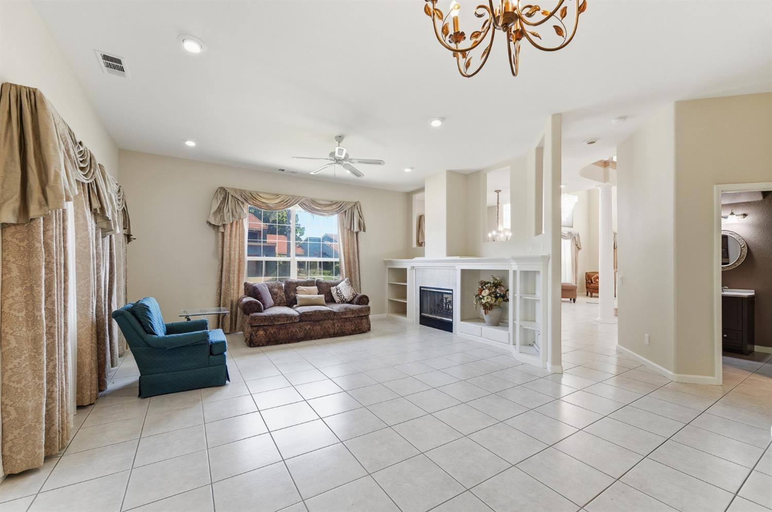 2273 McCaffery Ln, Riverbank, CA 95367