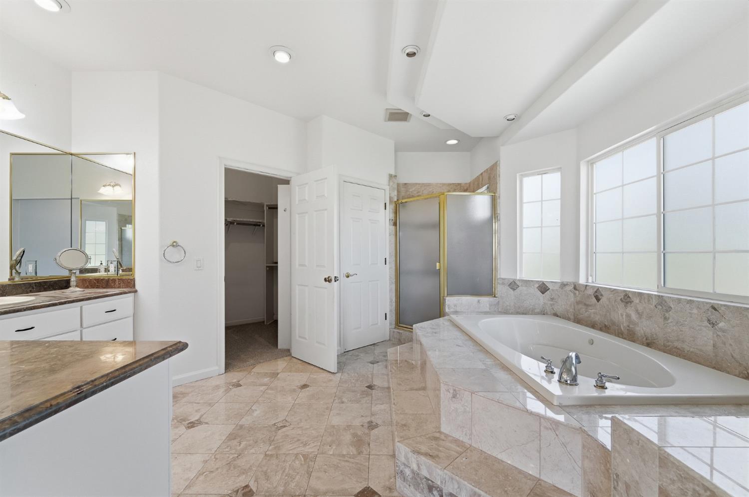 2273 McCaffery Ln, Riverbank, CA 95367