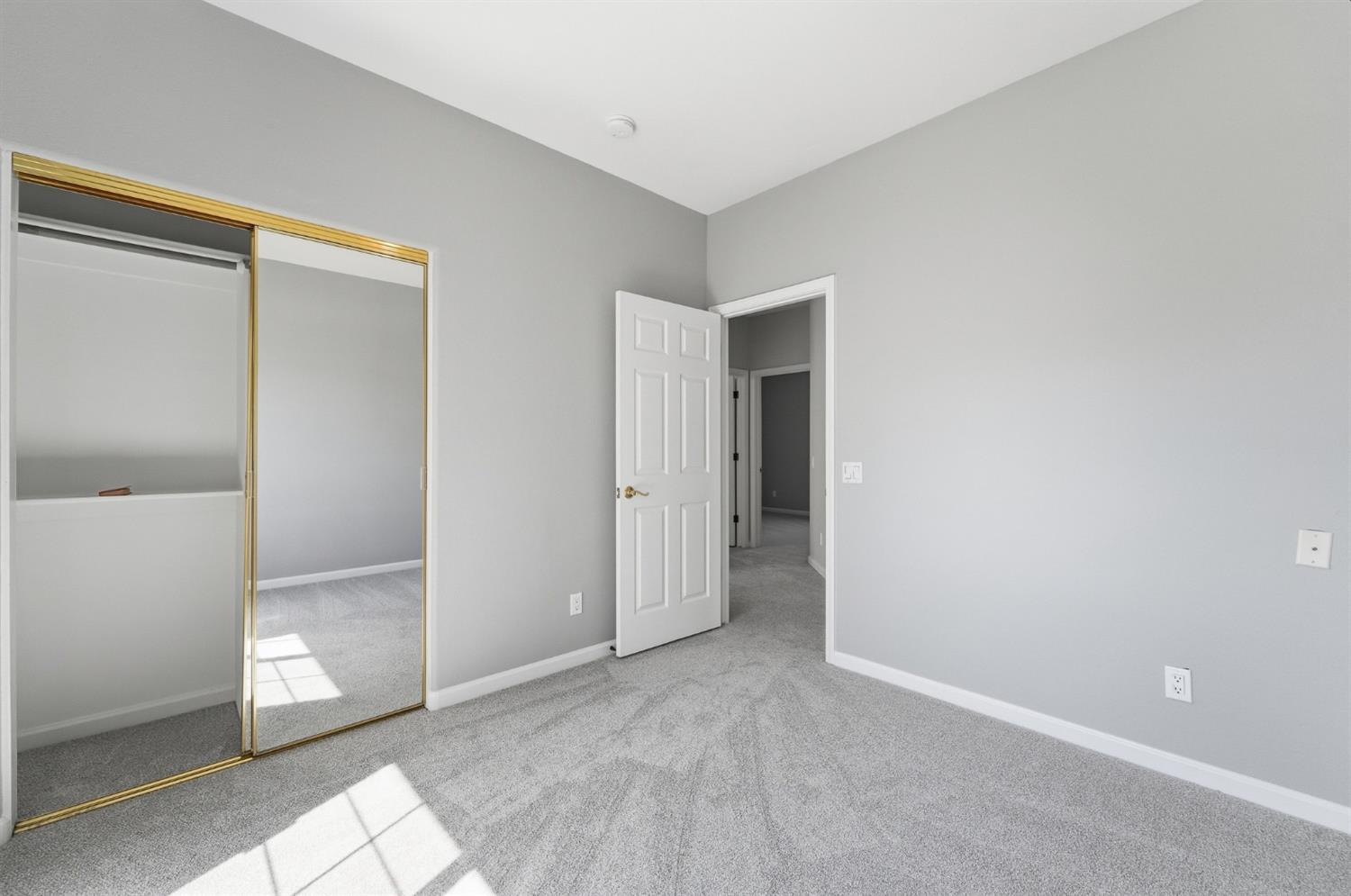 2273 McCaffery Ln, Riverbank, CA 95367