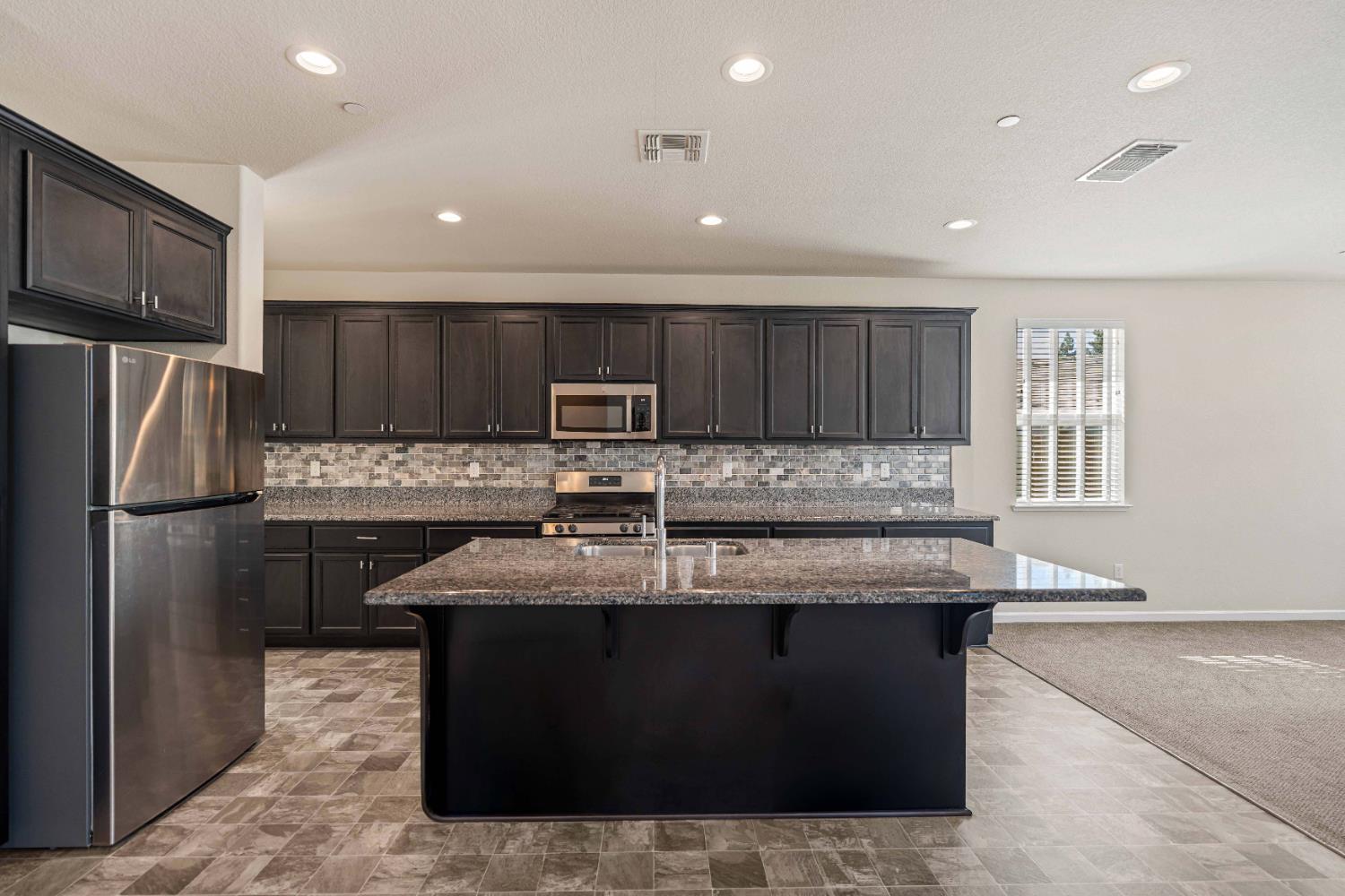 3264 Showcase Way, Modesto, CA 95356