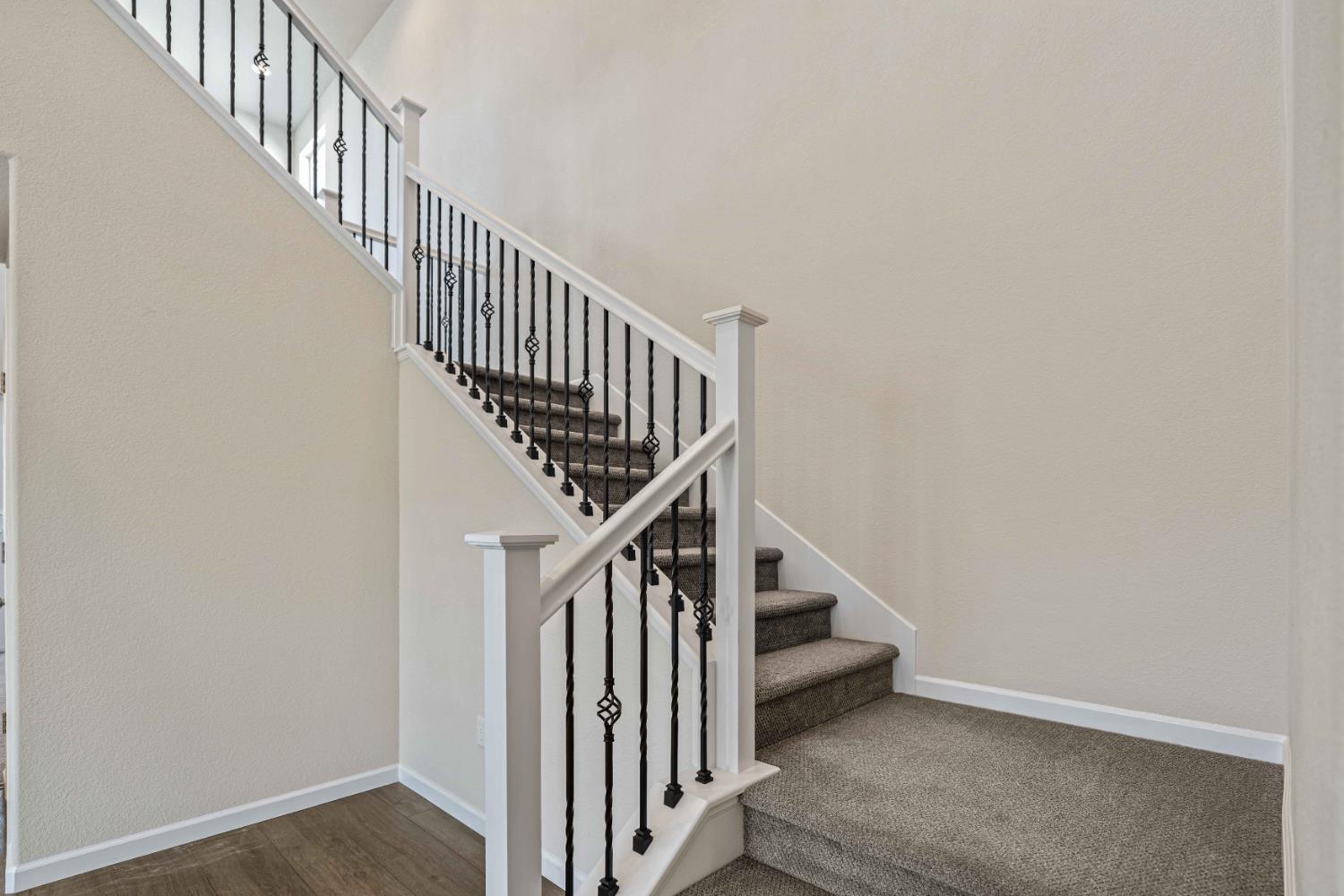 3264 Showcase Way, Modesto, CA 95356