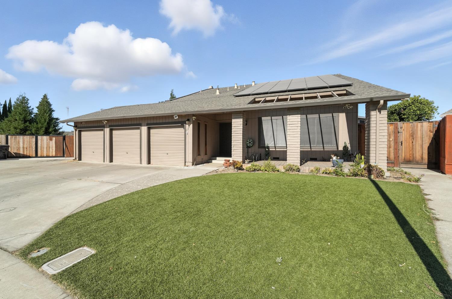 1309 Ruffino Ct, Manteca, CA 95336