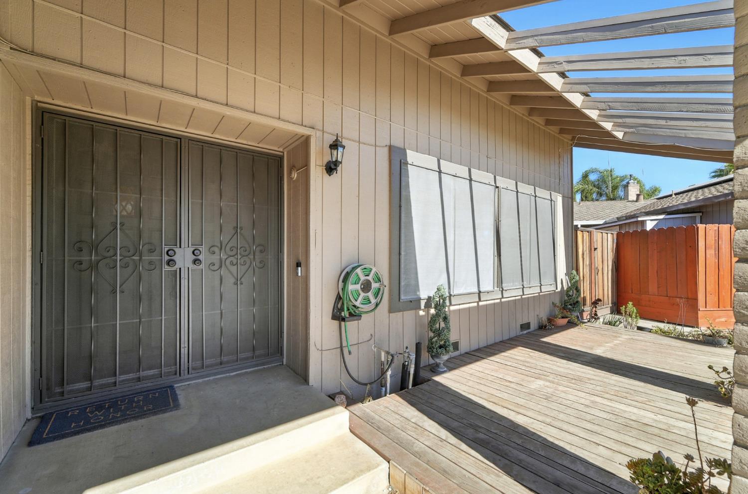 1309 Ruffino Ct, Manteca, CA 95336