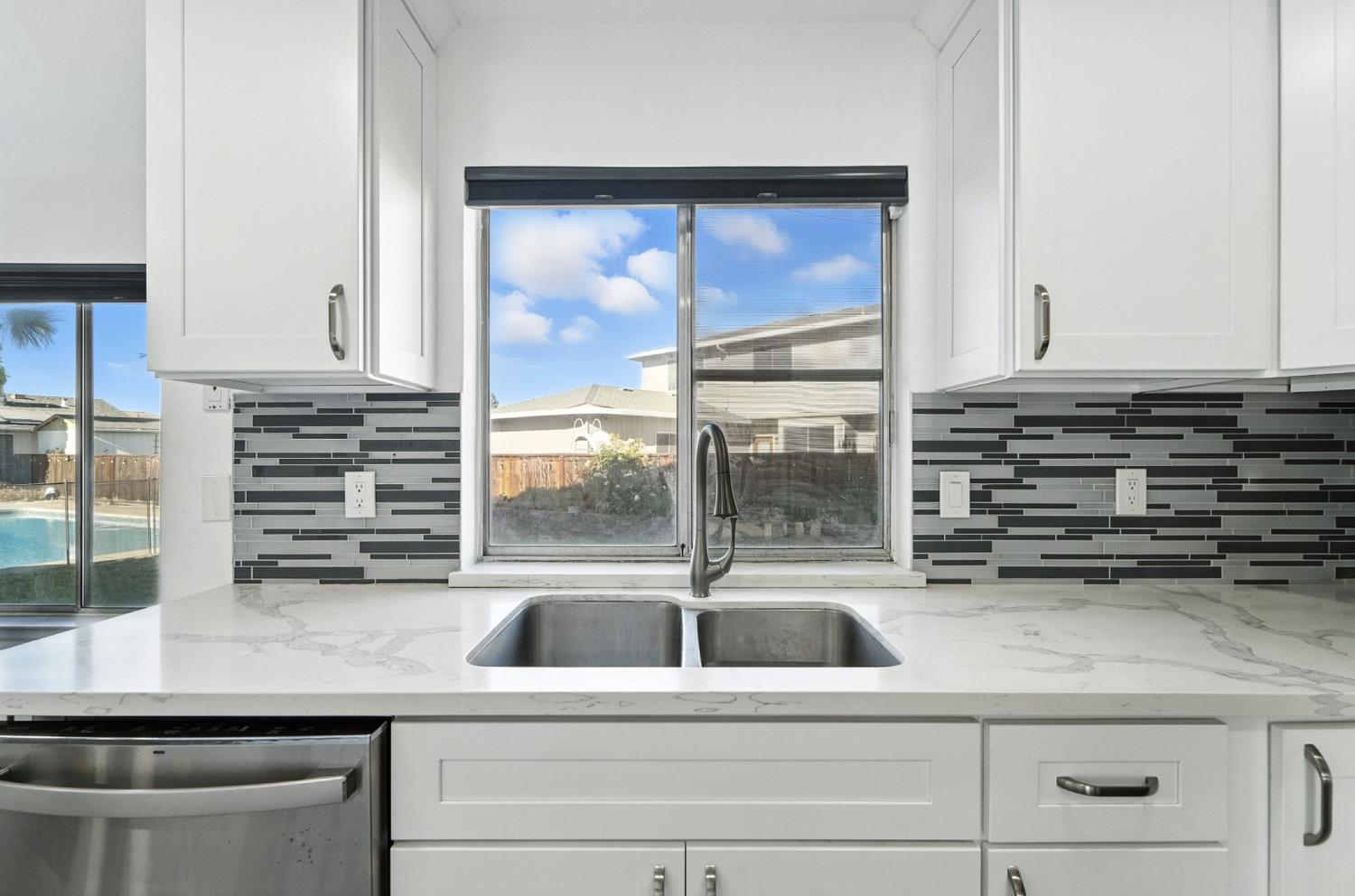 1309 Ruffino Ct, Manteca, CA 95336