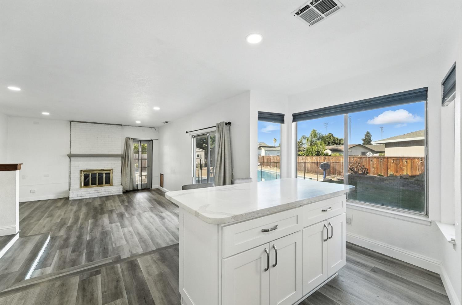 1309 Ruffino Ct, Manteca, CA 95336