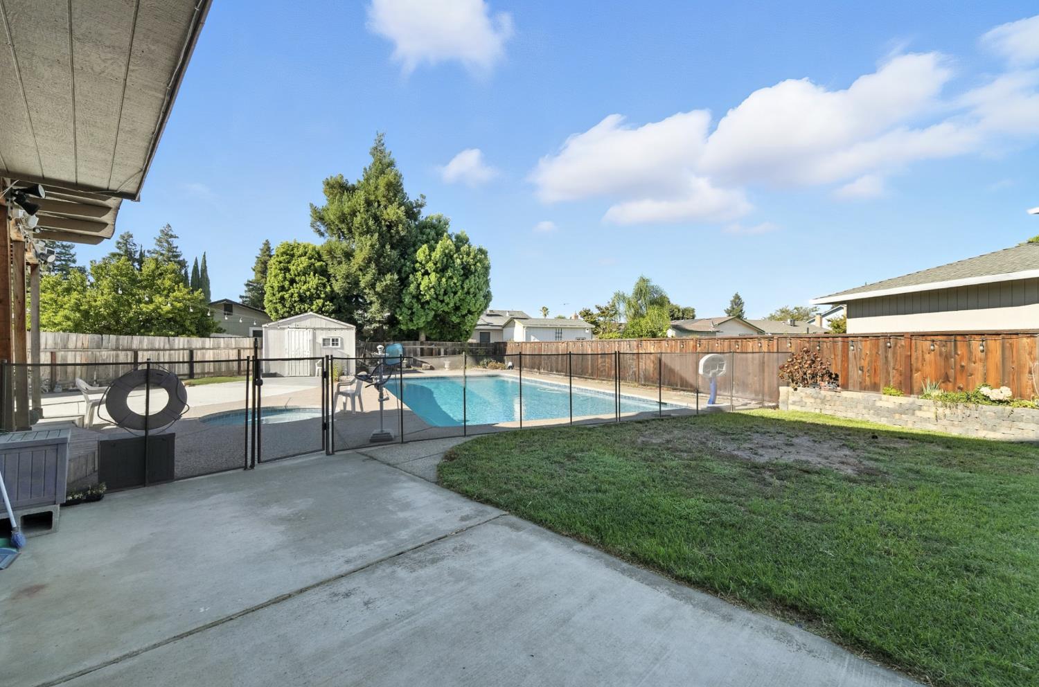 1309 Ruffino Ct, Manteca, CA 95336