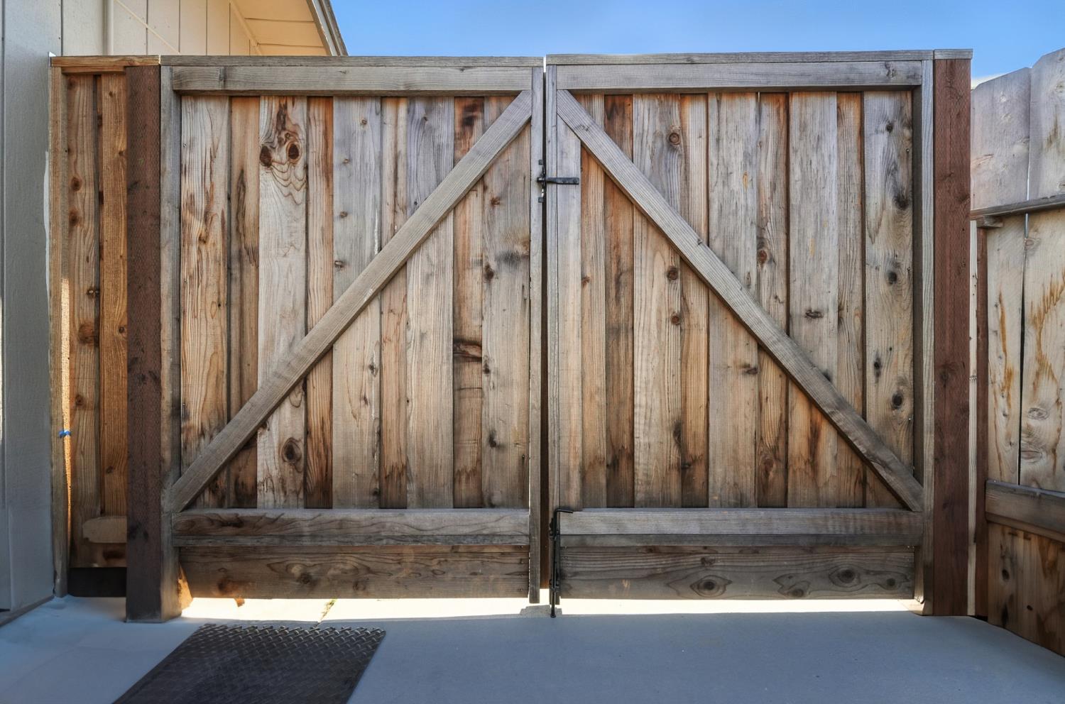 1309 Ruffino Ct, Manteca, CA 95336