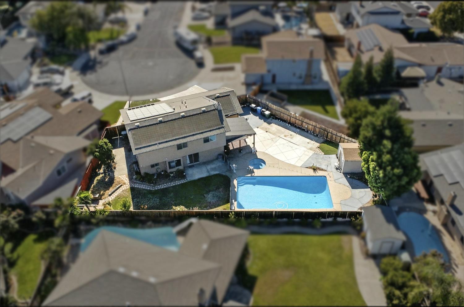 1309 Ruffino Ct, Manteca, CA 95336