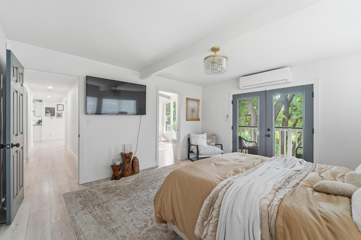 2124 Scenic Dr, Modesto, CA 95355