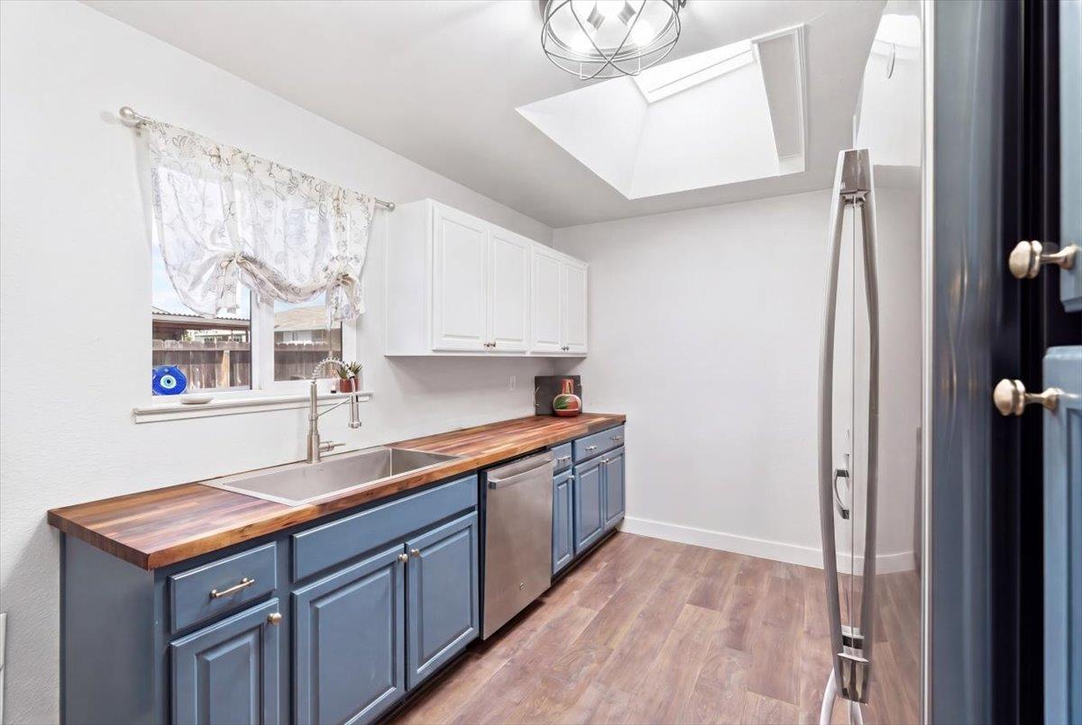 1327 Elena Dr, Ripon, CA 95366