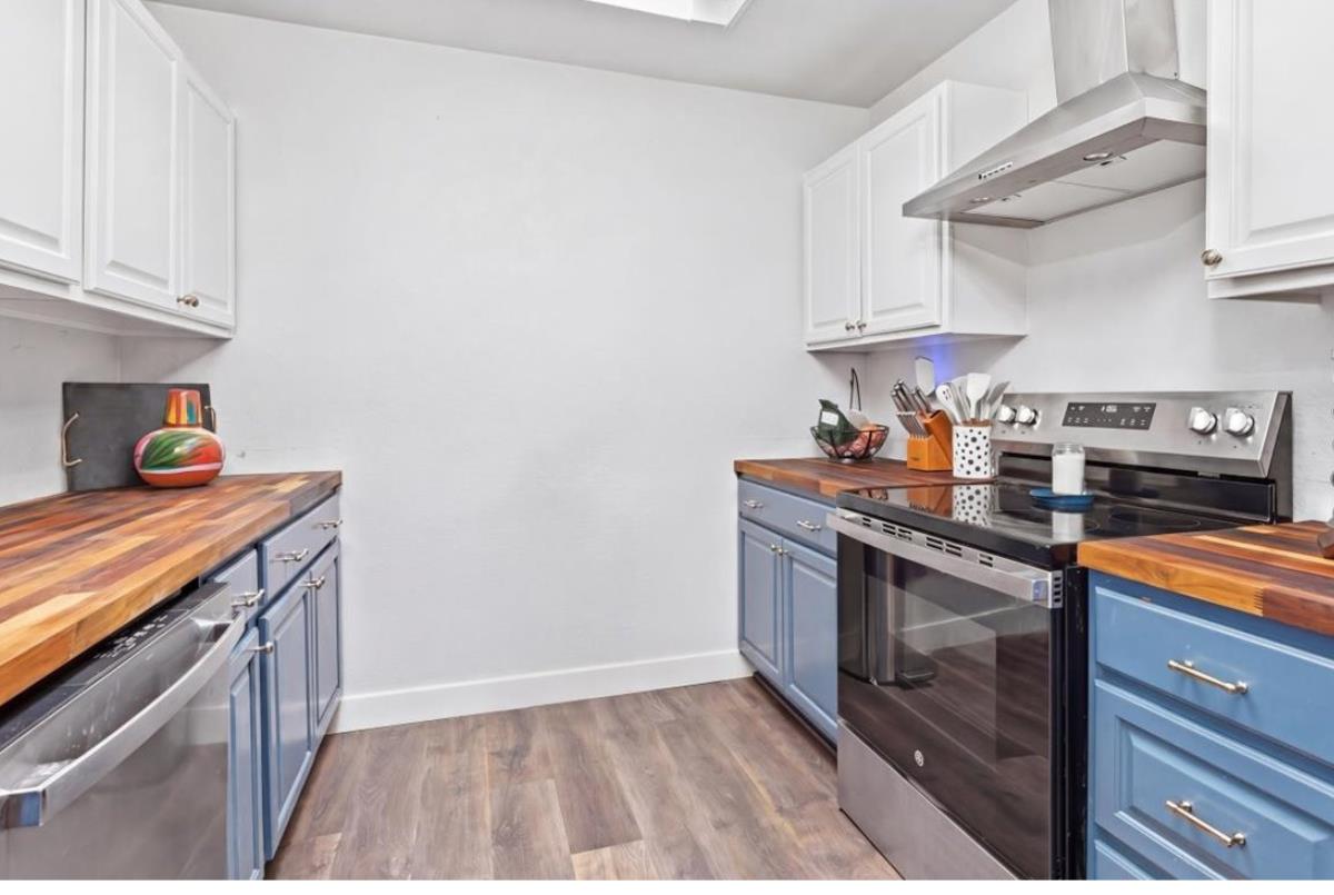 1327 Elena Dr, Ripon, CA 95366